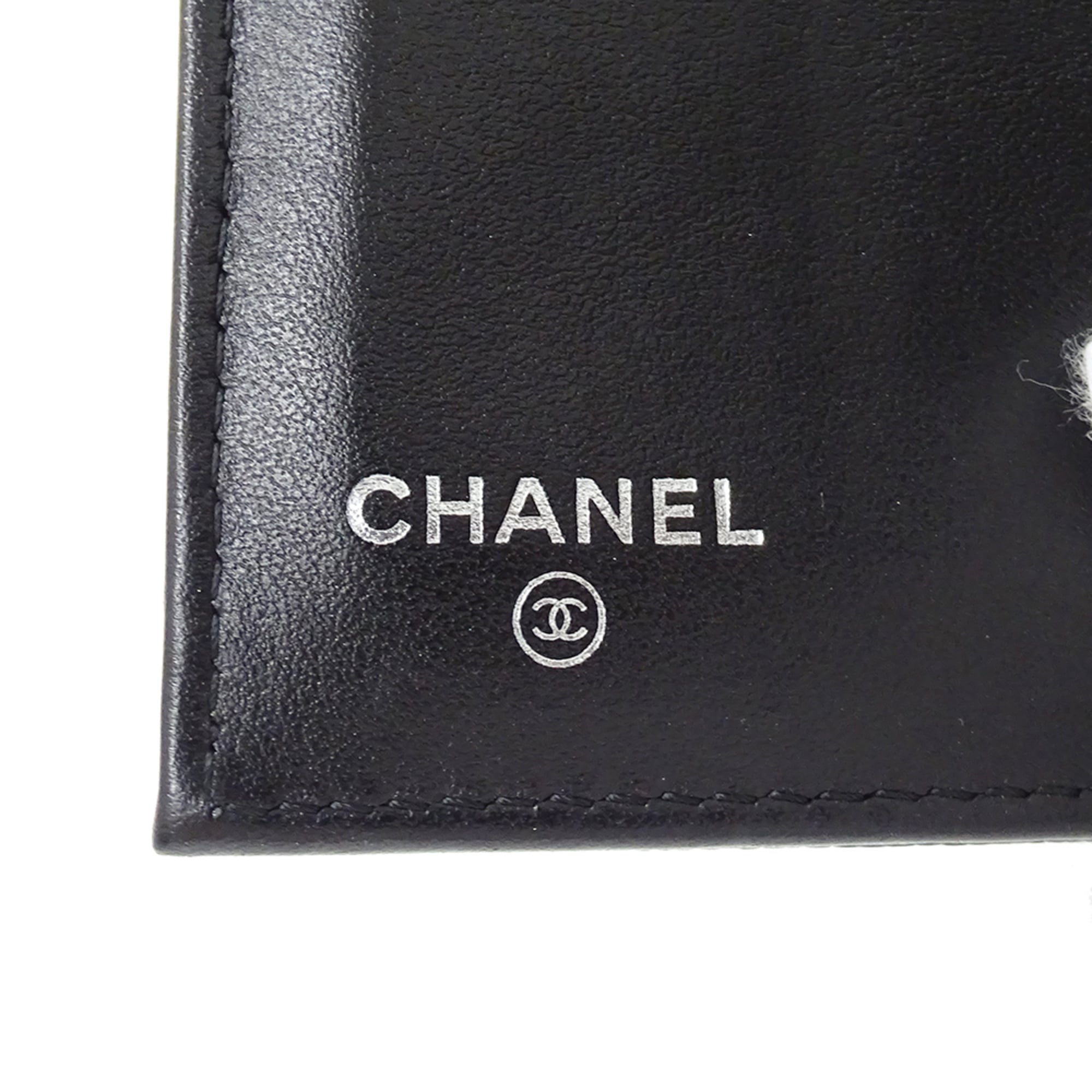 Chanel Black Grained Calfskin Wallet (Tri-Fold) (Pre-Owned)