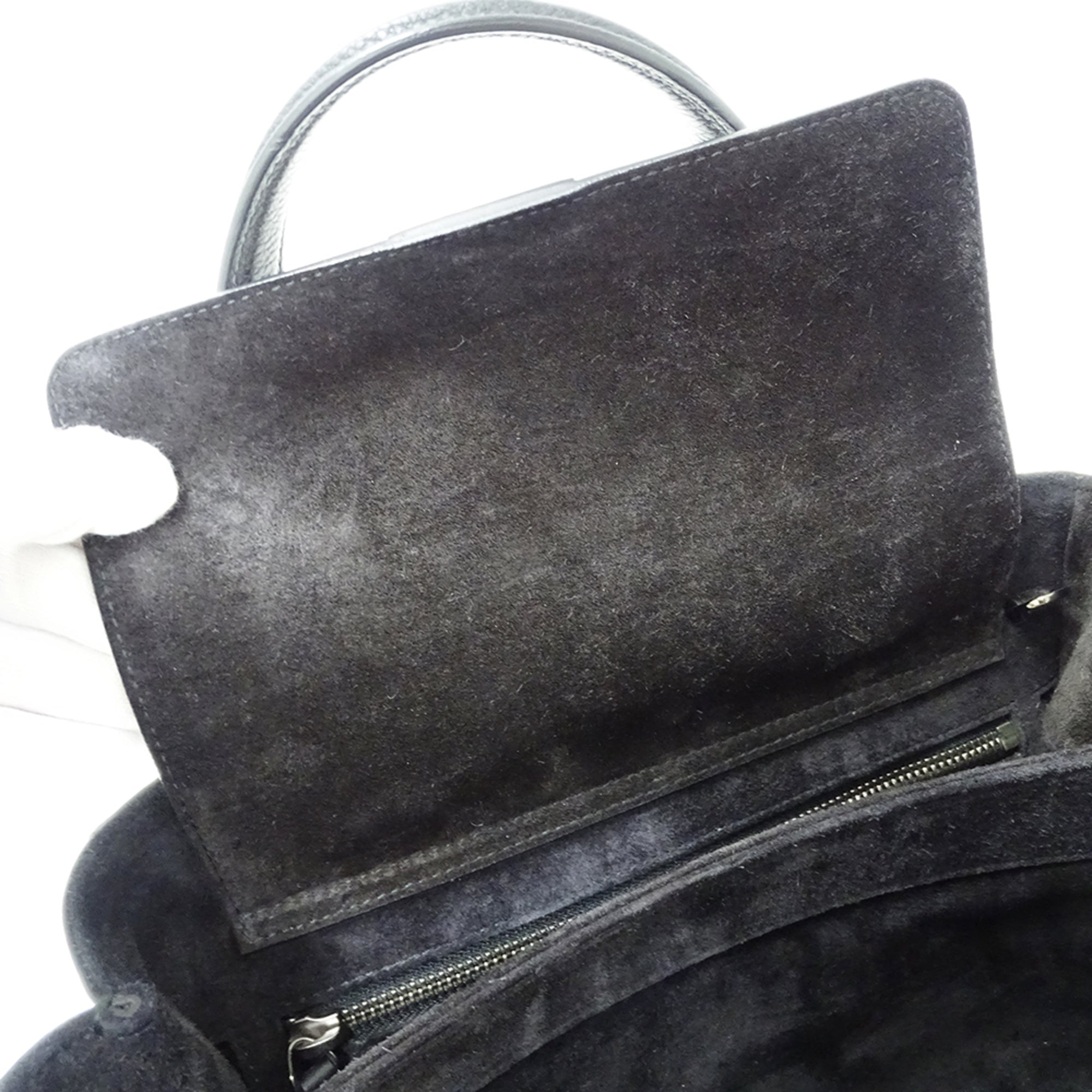 Bvlgari Black Leather Handbag Shoulder Bag (Pre-Owned)