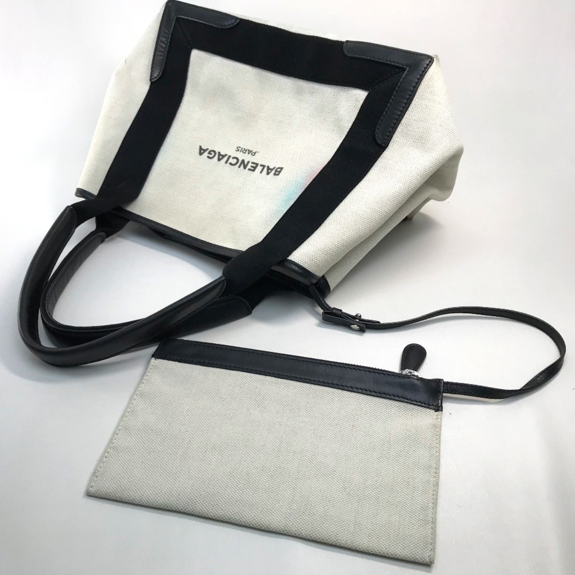 Balenciaga White Other Handbag (Pre-Owned)