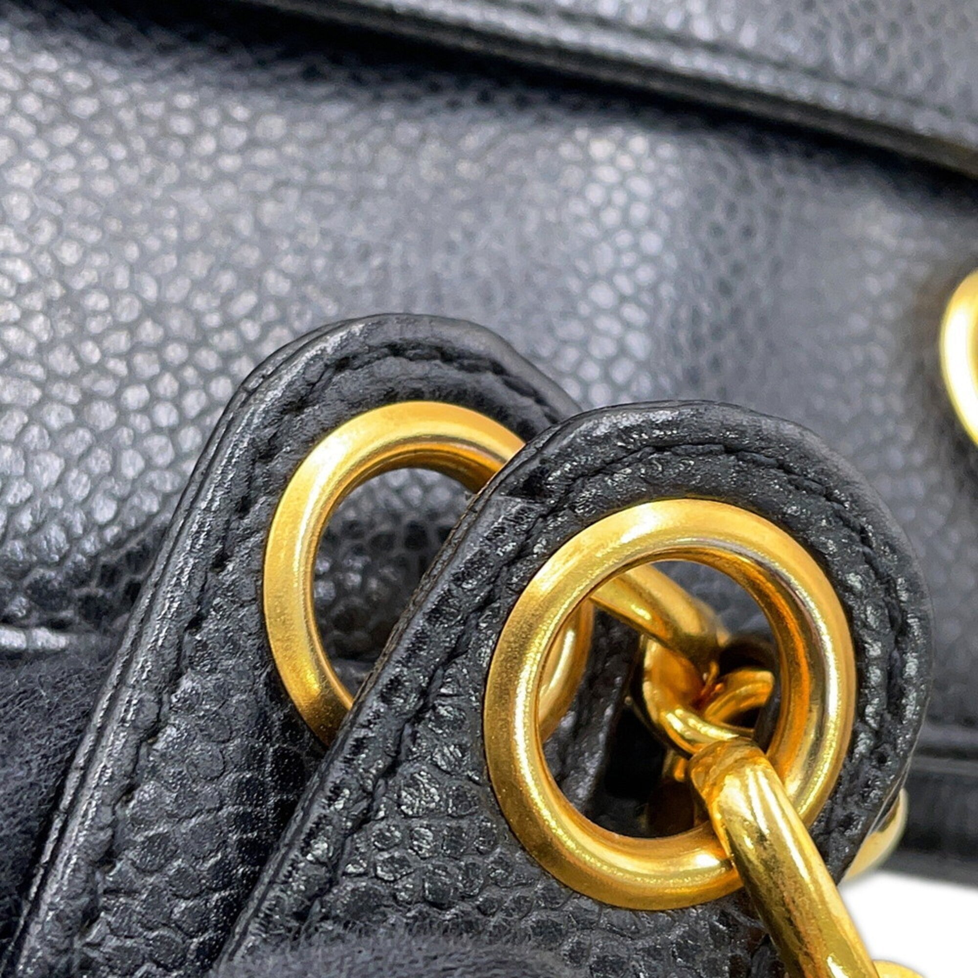 Chanel Black Grained Calfskin Tote Bag (Pre-Owned)