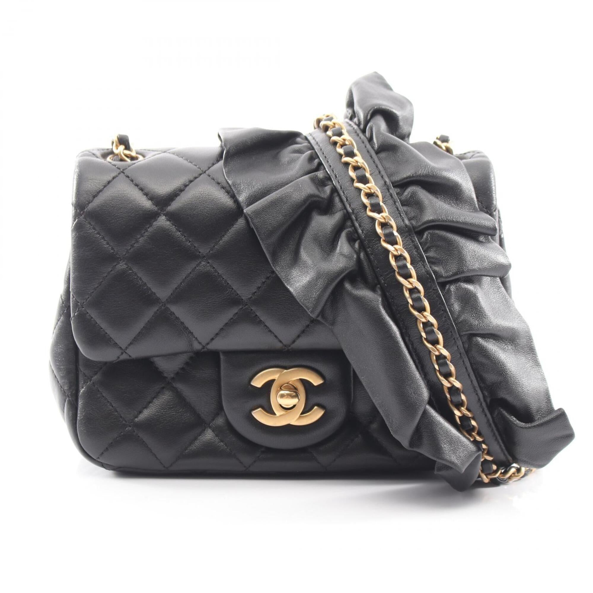 Chanel Black Leather Handbag Shoulder Bag (Pre-Owned)
