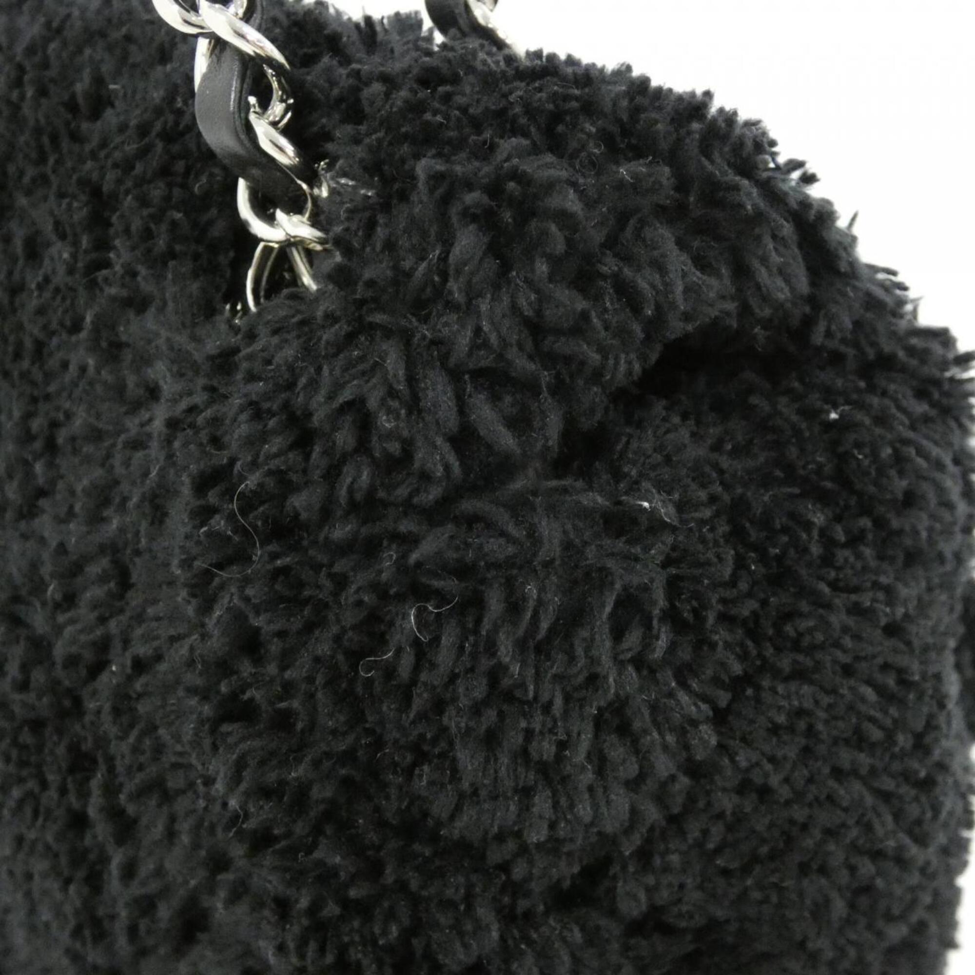 Chanel Black Leather Shoulder Bag (Pre-Owned)