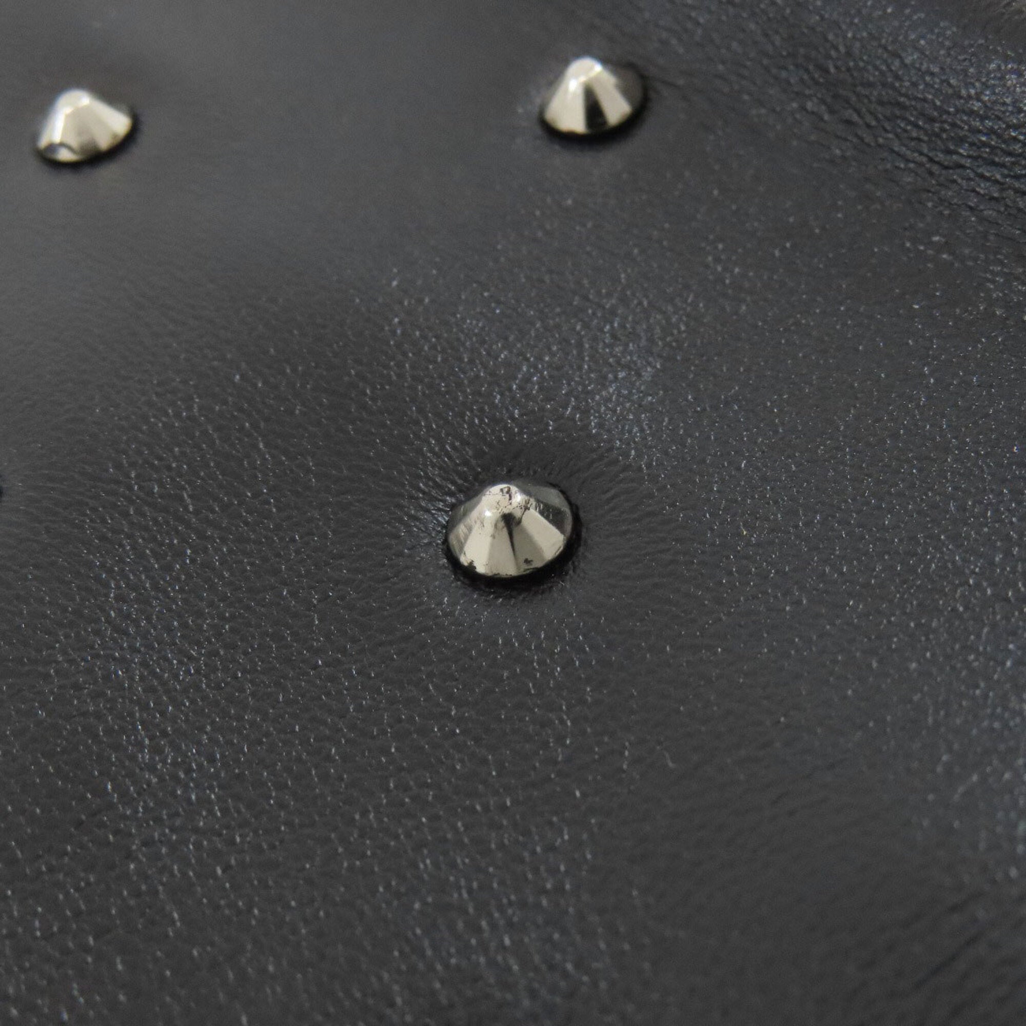 Miu Miu Black Leather Shoulder Bag (Pre-Owned)