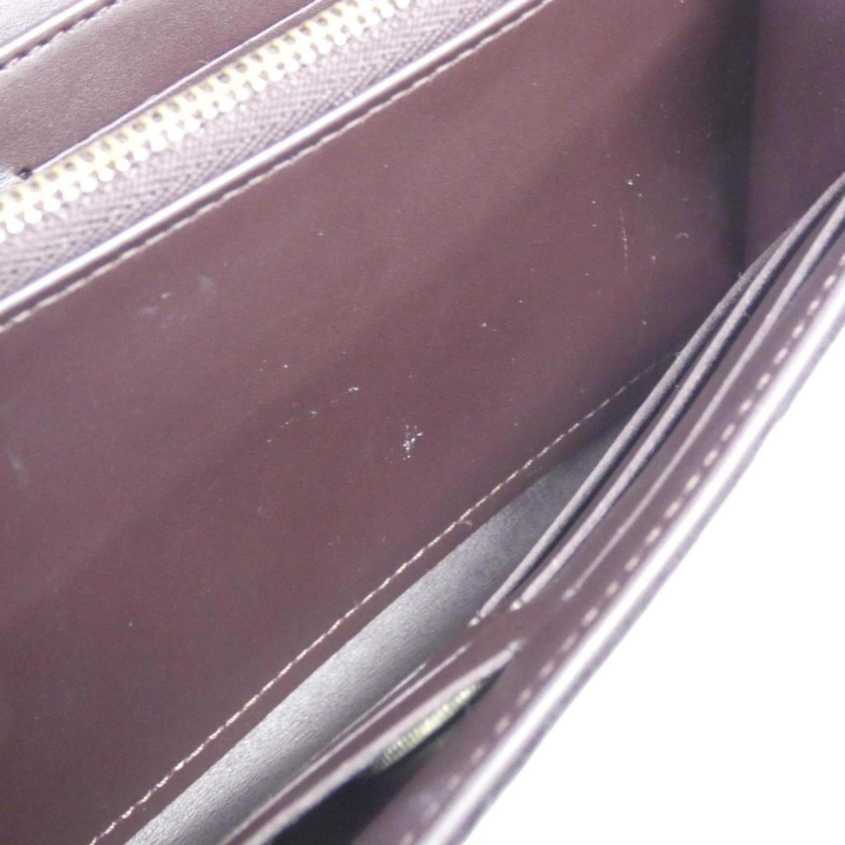 Louis Vuitton Vernis Amarante Leather Chain/Shoulder Wallet (Pre-Owned)