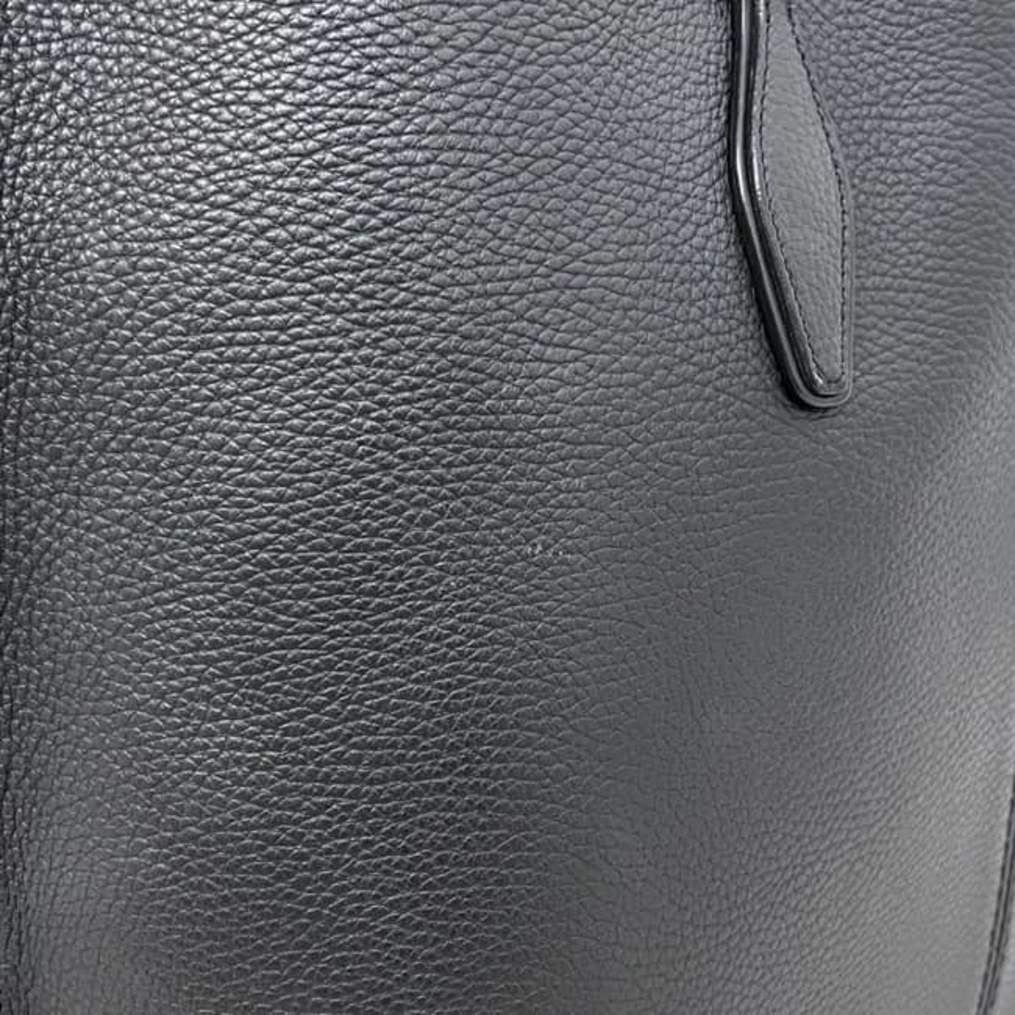 Tod's Black Leather Tote Bag (Pre-Owned)