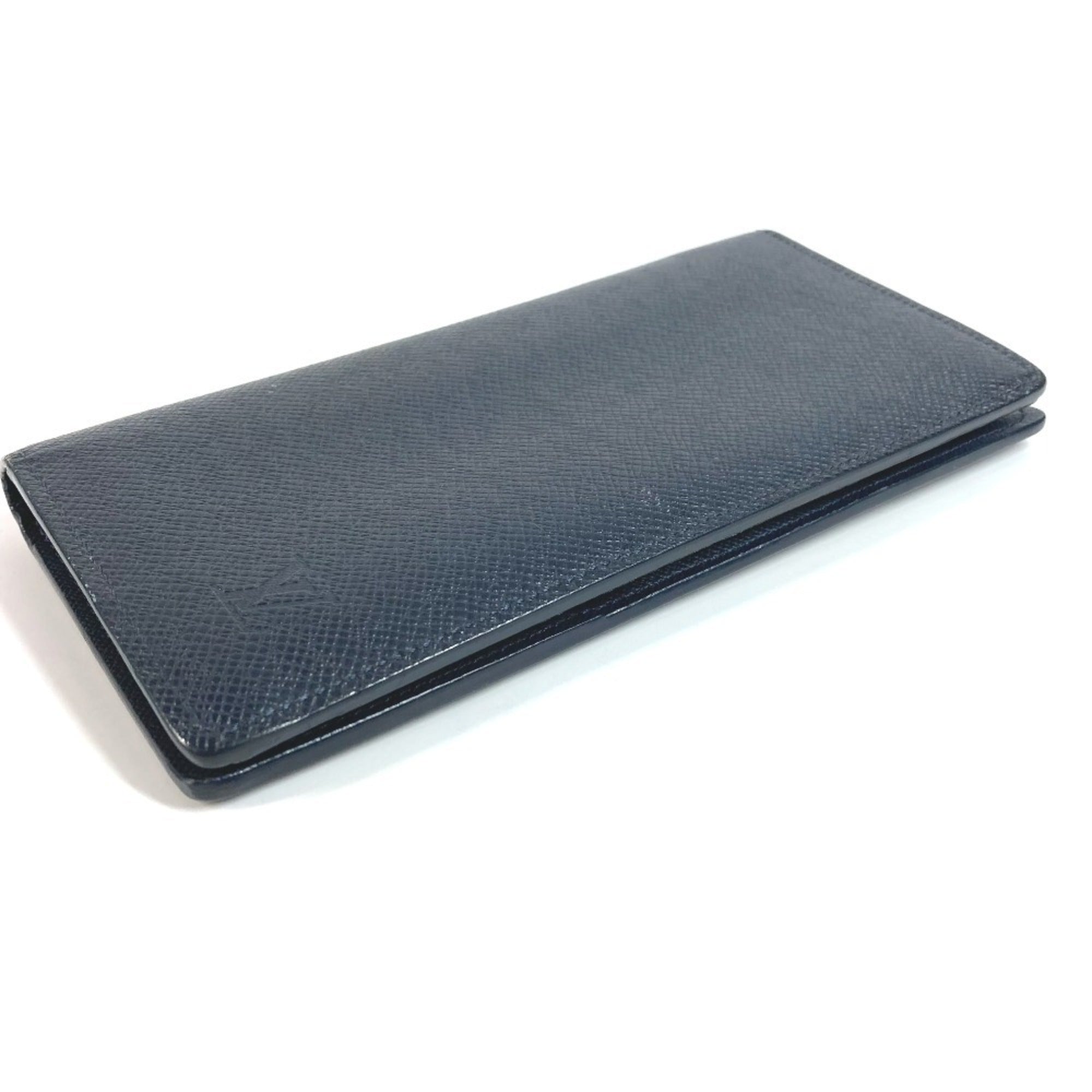 Louis Vuitton Blue Ocean Taiga Leather Leather Long Wallet (Bi-Fold) (Pre-Owned)