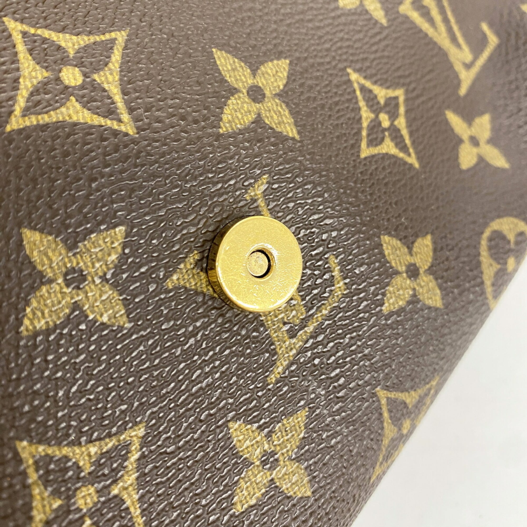 Louis Vuitton Brown Shoulder Bag (Pre-Owned)