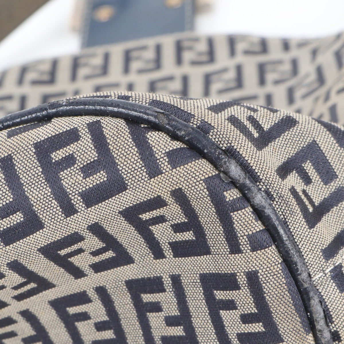 Fendi Gray Navy Leather Canvas Handbag (Pre-Owned)
