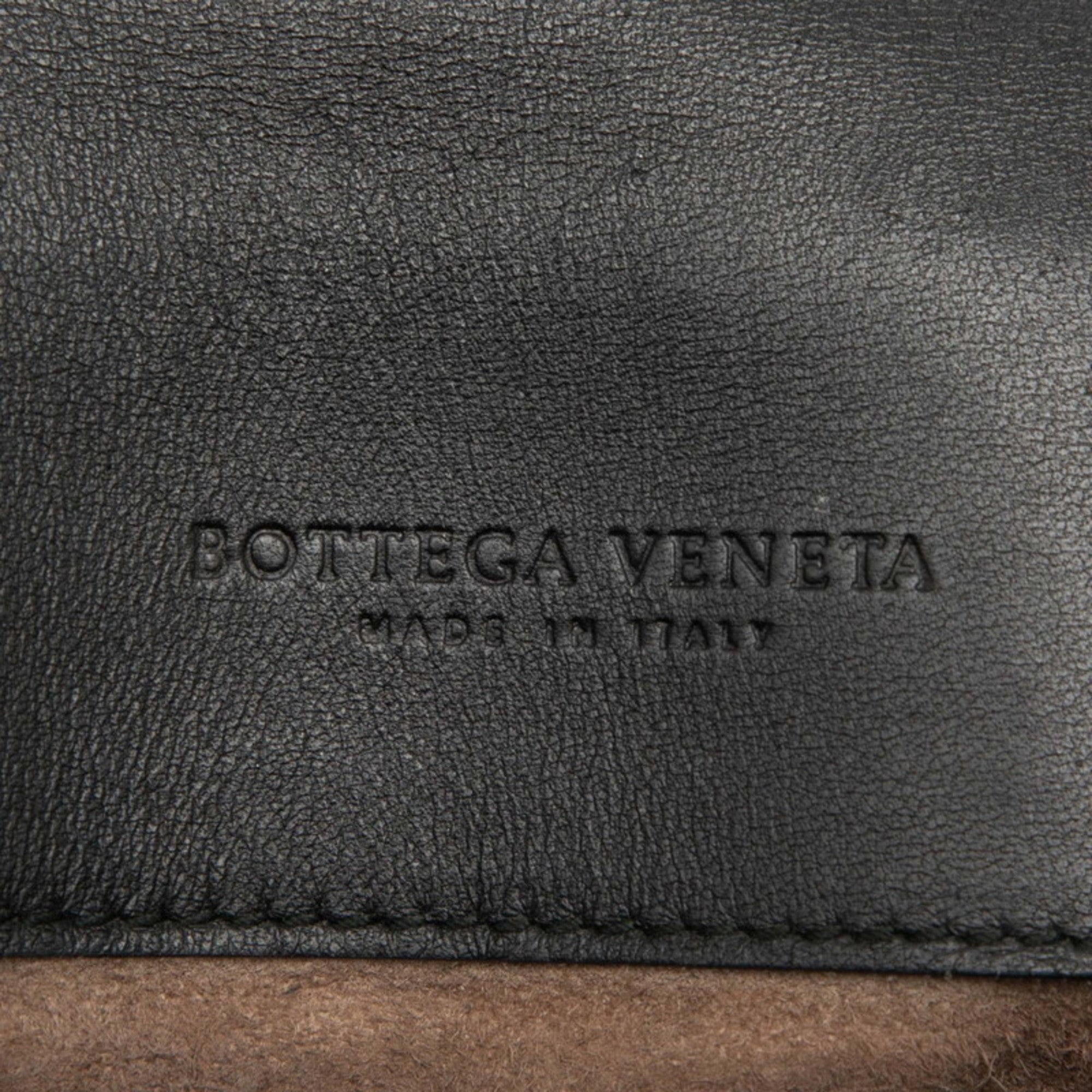 Bottega Veneta Black Leather Shoulder Bag (Pre-Owned)