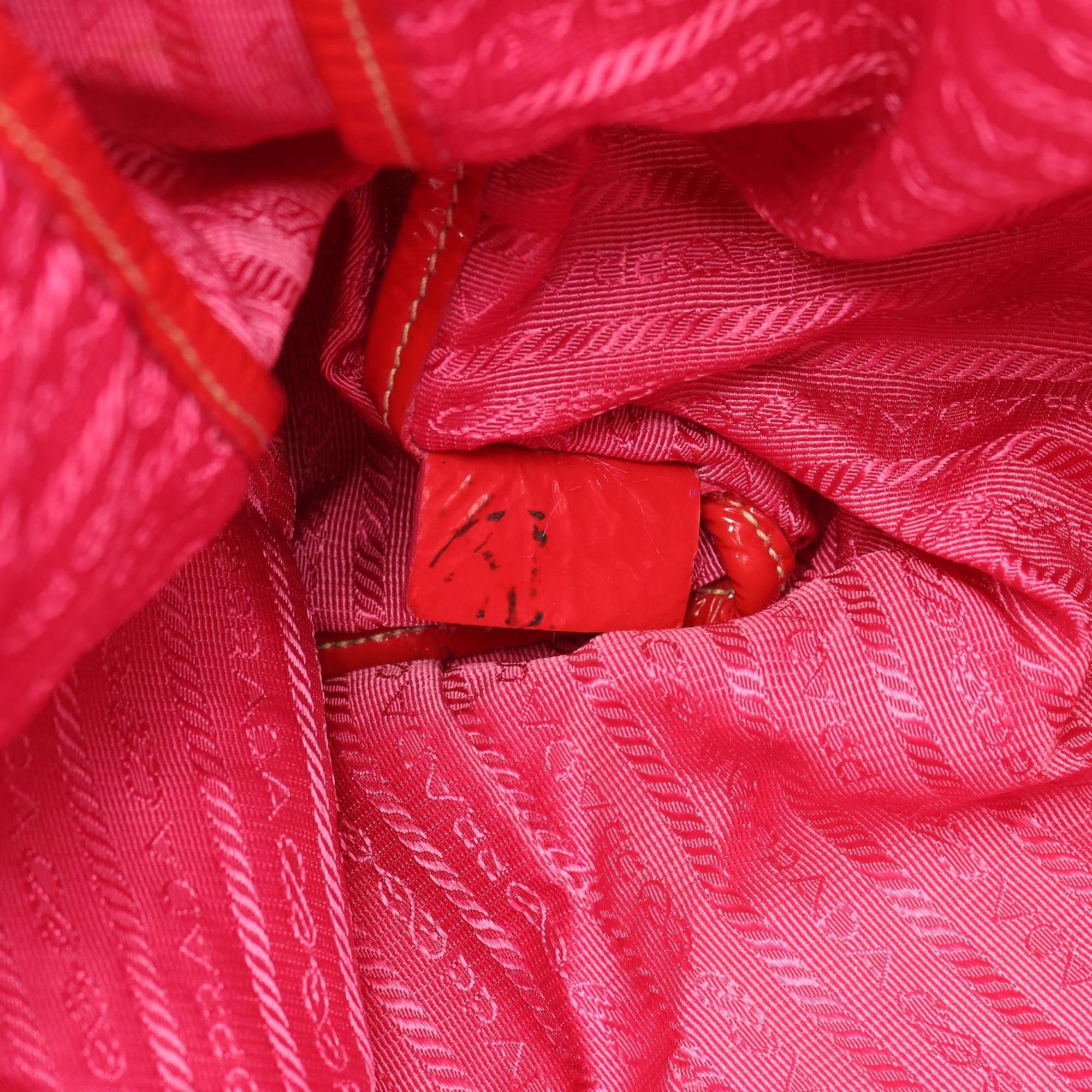 Prada Red Color Patent Leather Handbag Tote Bag (Pre-Owned)