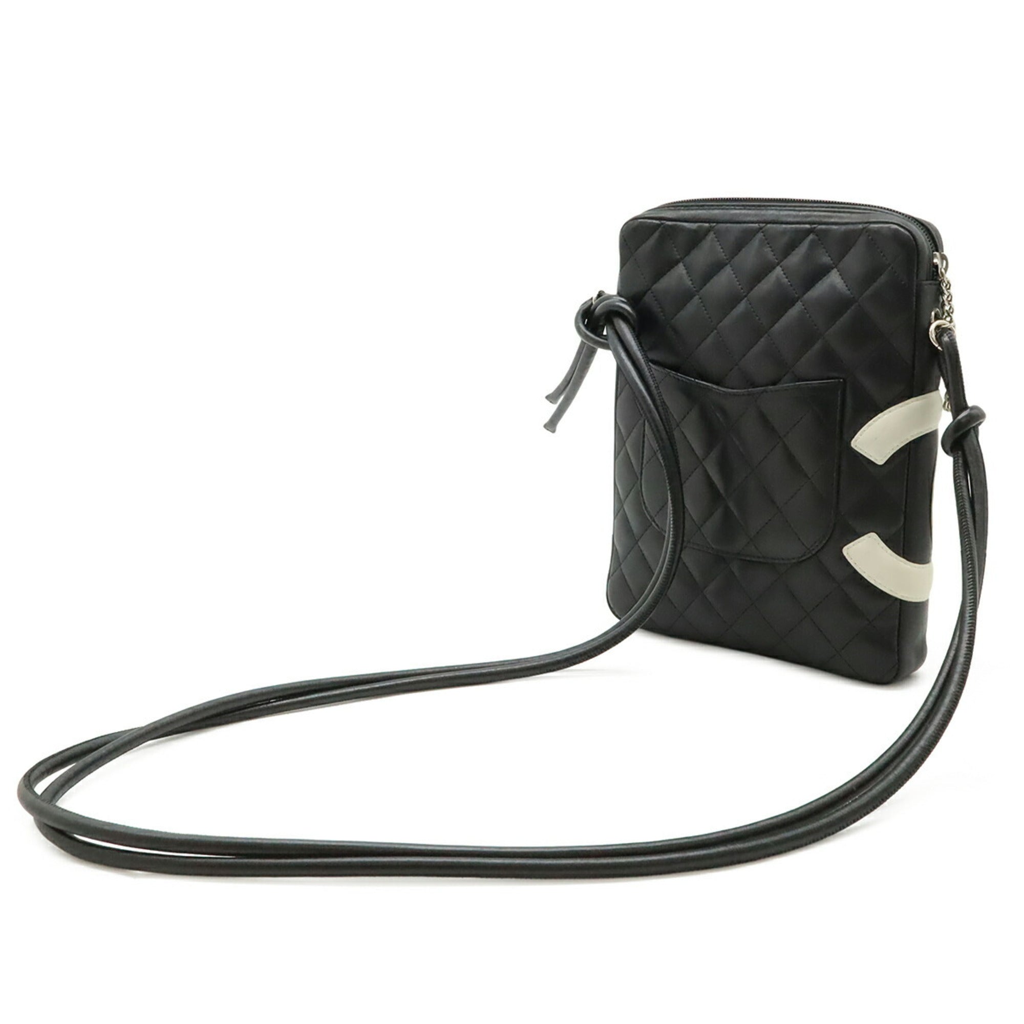 Chanel Black White Shoulder Bag (Pre-Owned)