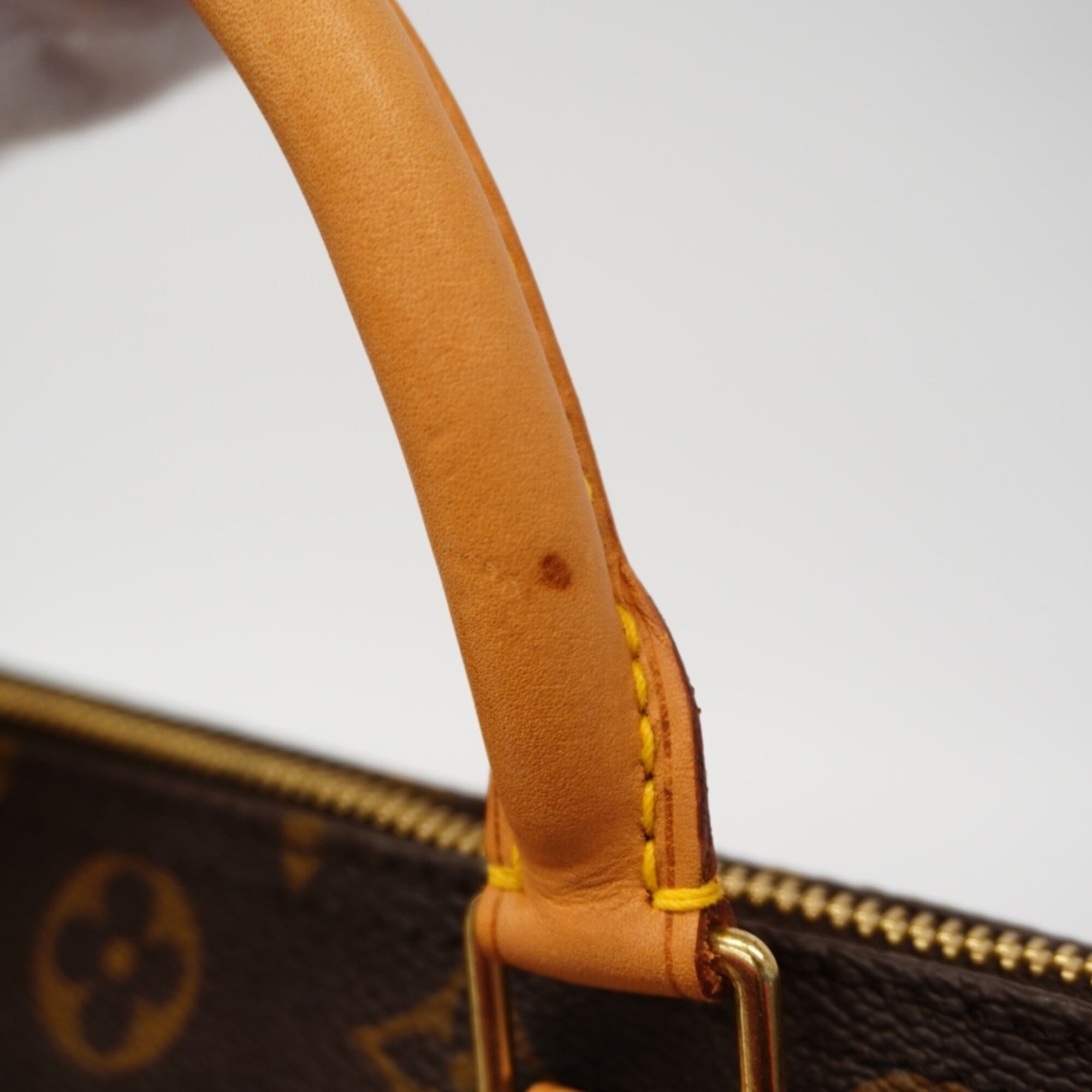Louis Vuitton Brown Handbag (Pre-Owned)