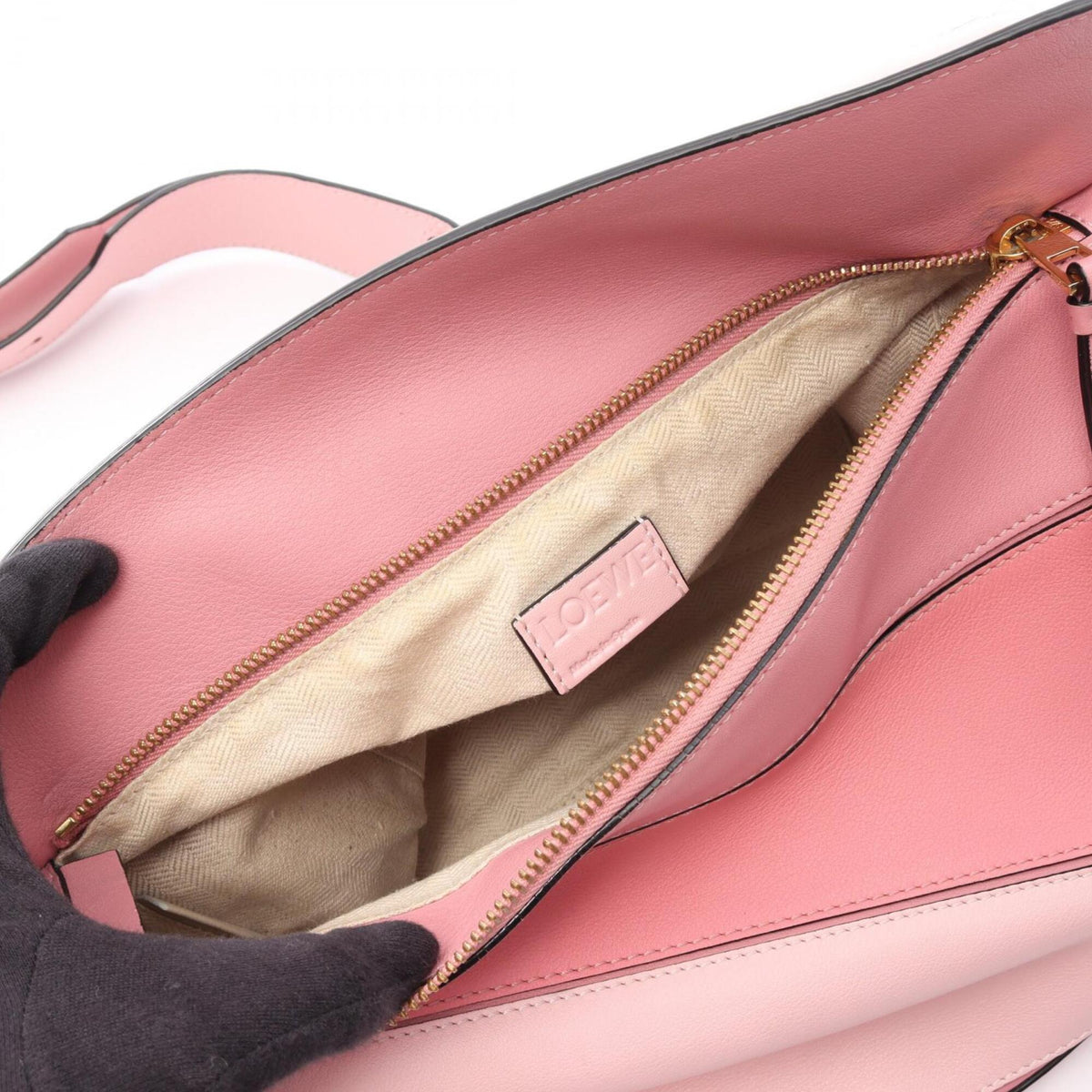 Loewe Pink Leather Handbag (Pre-Owned)