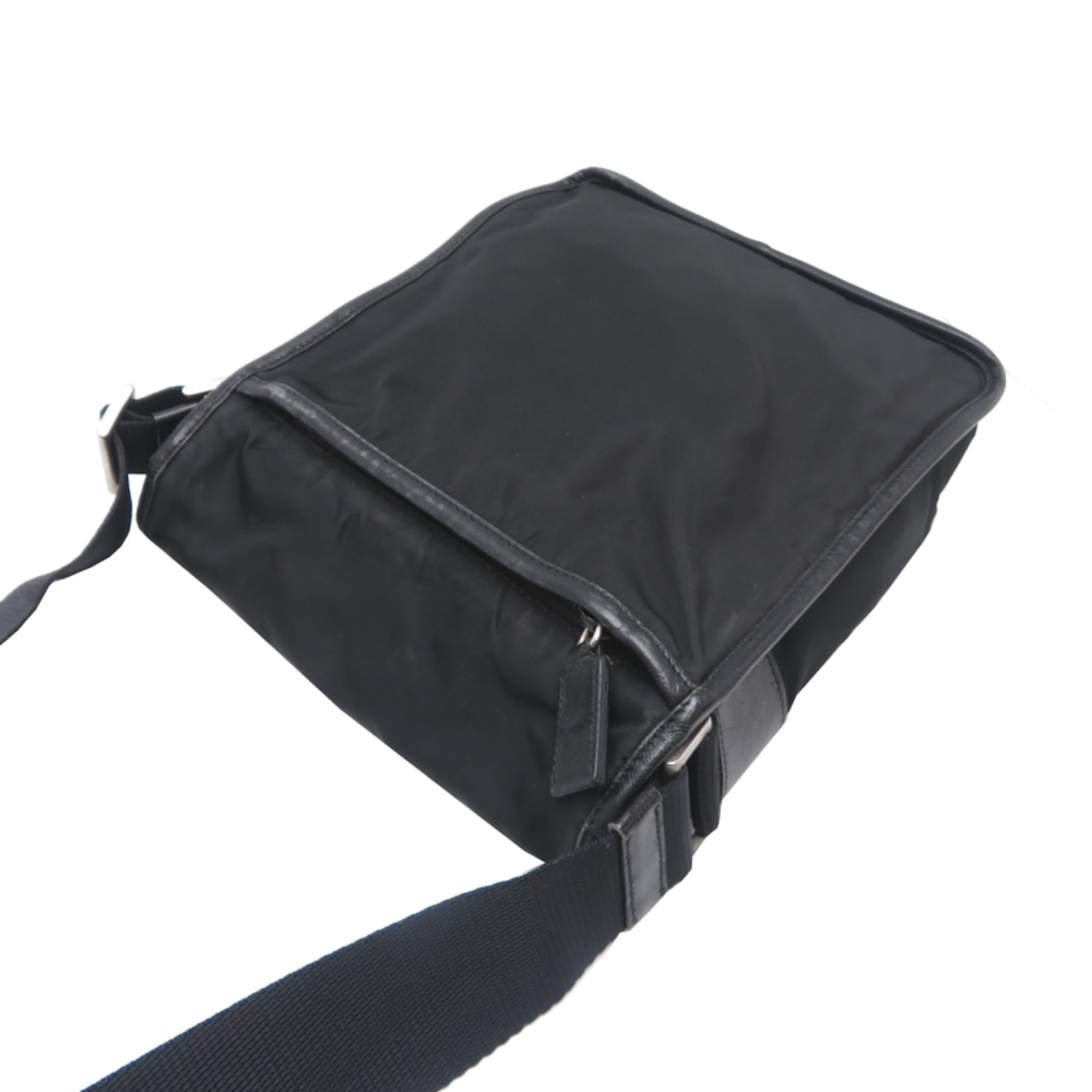 Prada Black Nylon Shoulder Bag (Pre-Owned)