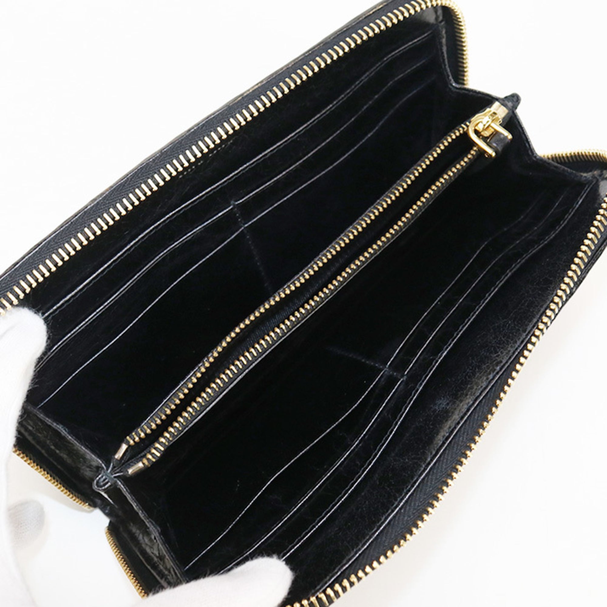 Miu Miu Matelasse Black Leather Long Wallet (Bi-Fold) (Pre-Owned)
