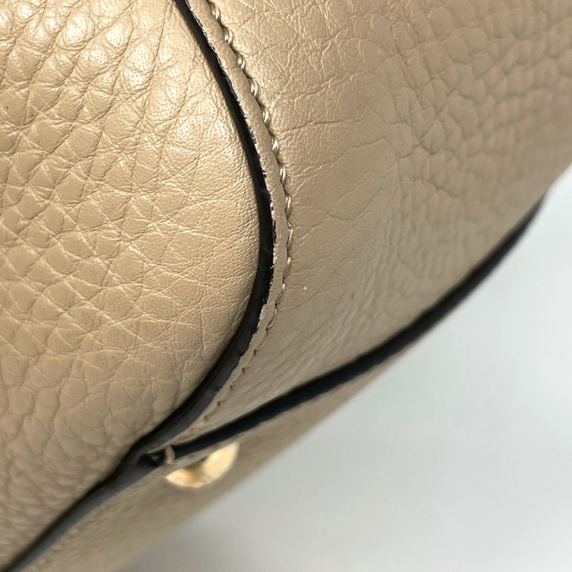Fendi Beige Leather Tote Bag (Pre-Owned)