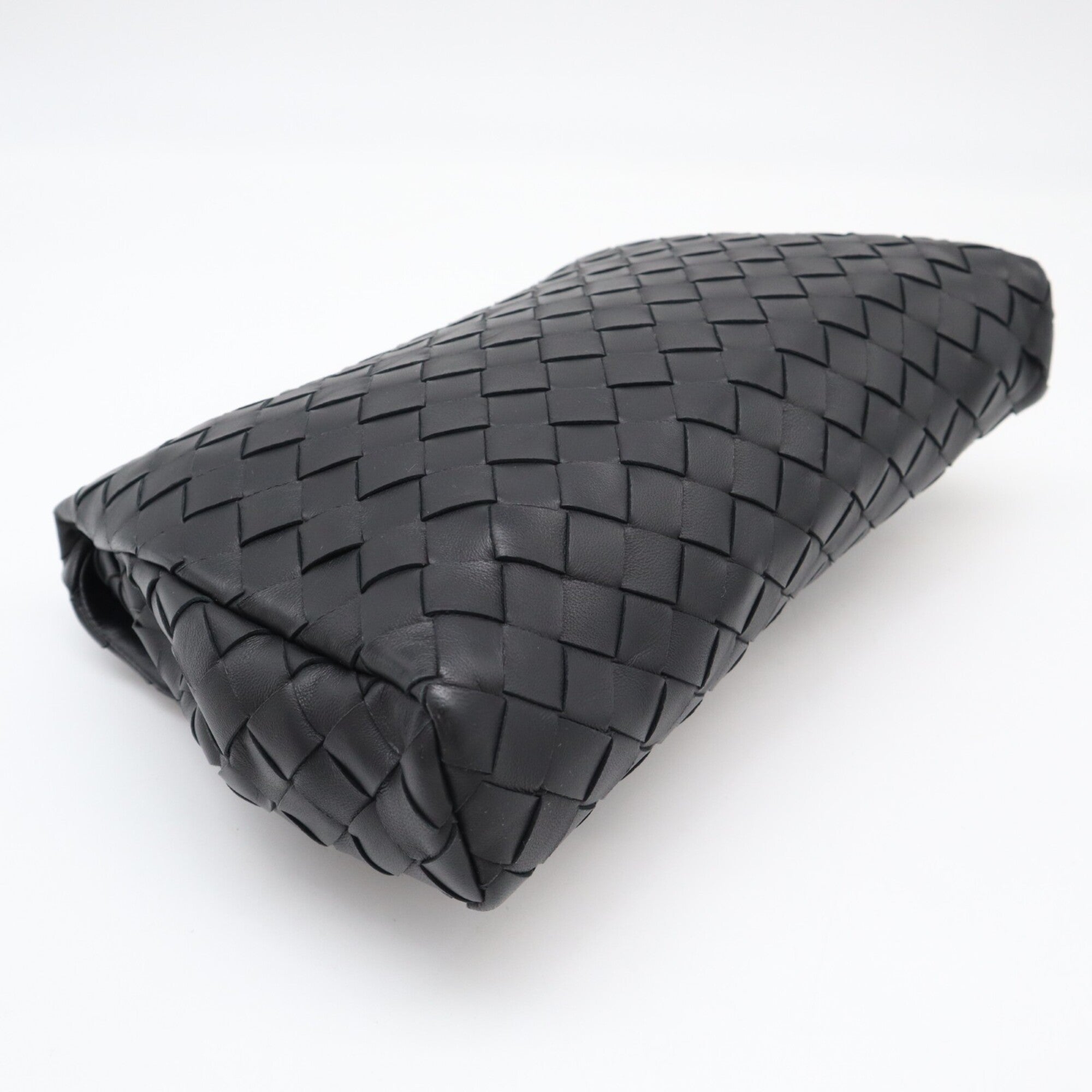 Bottega Veneta Intrecciato Black Leather Clutch Bag (Pre-Owned)