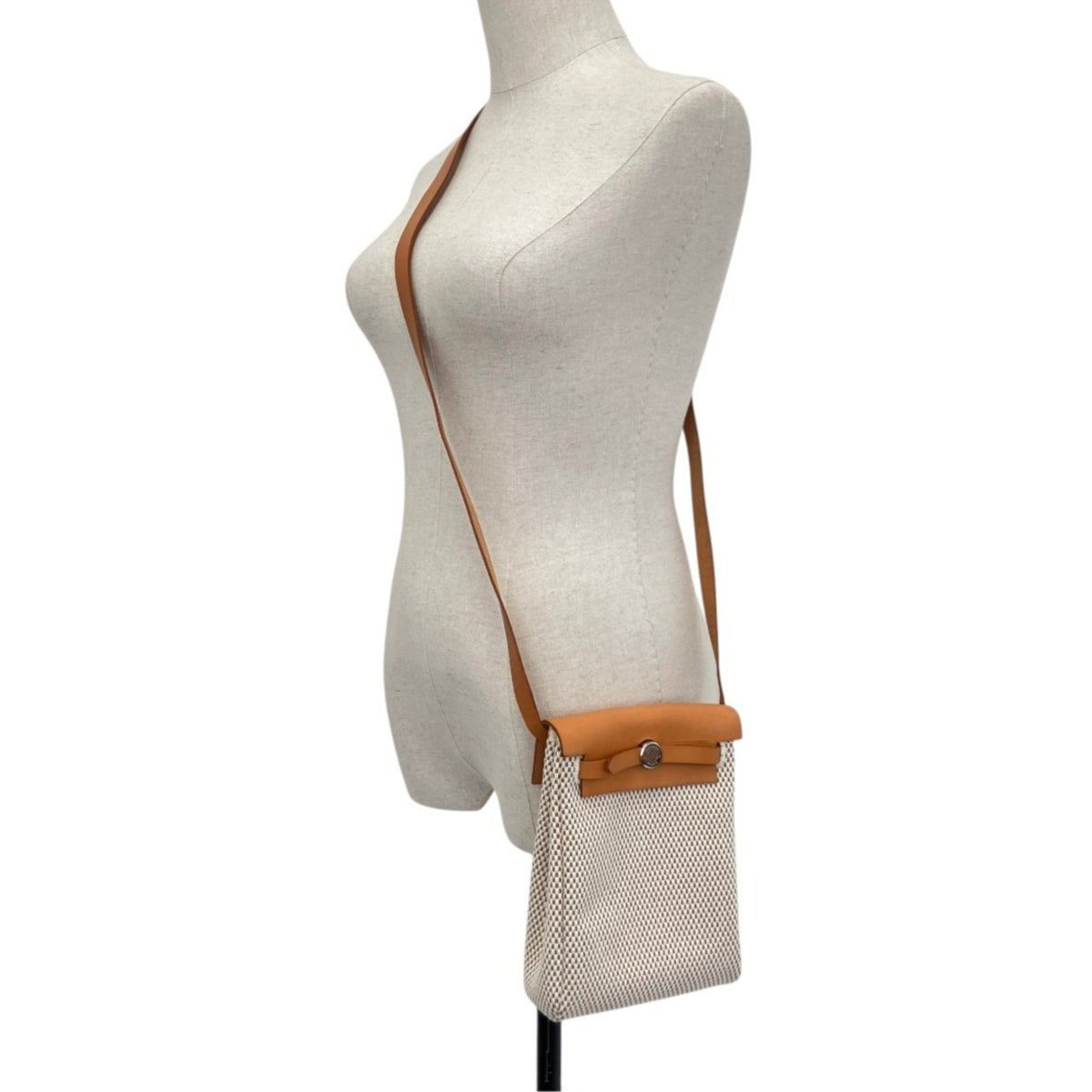 Hermes Beige Canvas Toile H Shoulder Bag (Pre-Owned)
