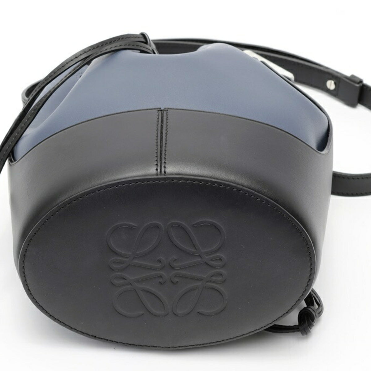 Loewe Black Blue Leather Shoulder Bag (Pre-Owned)