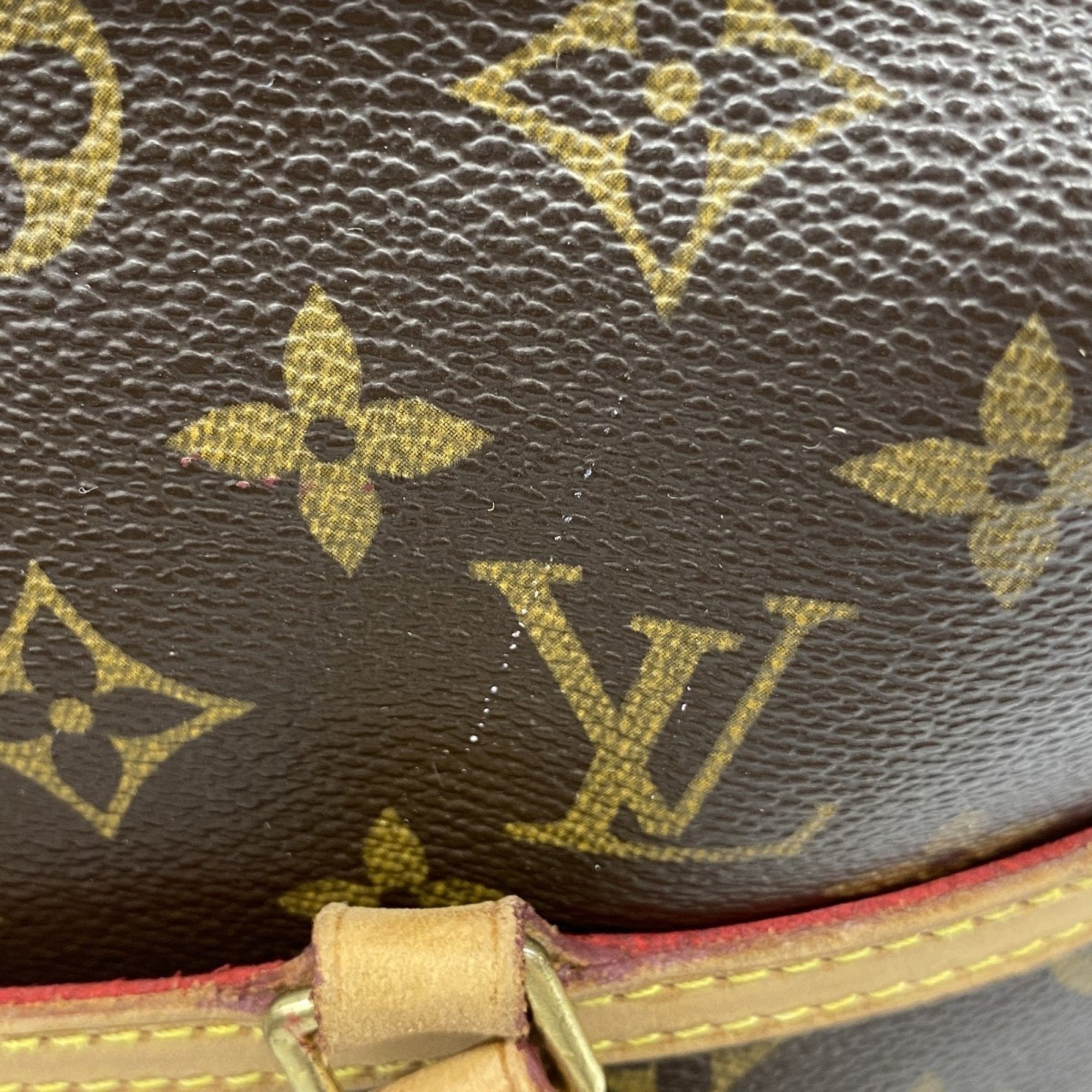 Louis Vuitton Brown Shoulder Bag (Pre-Owned)