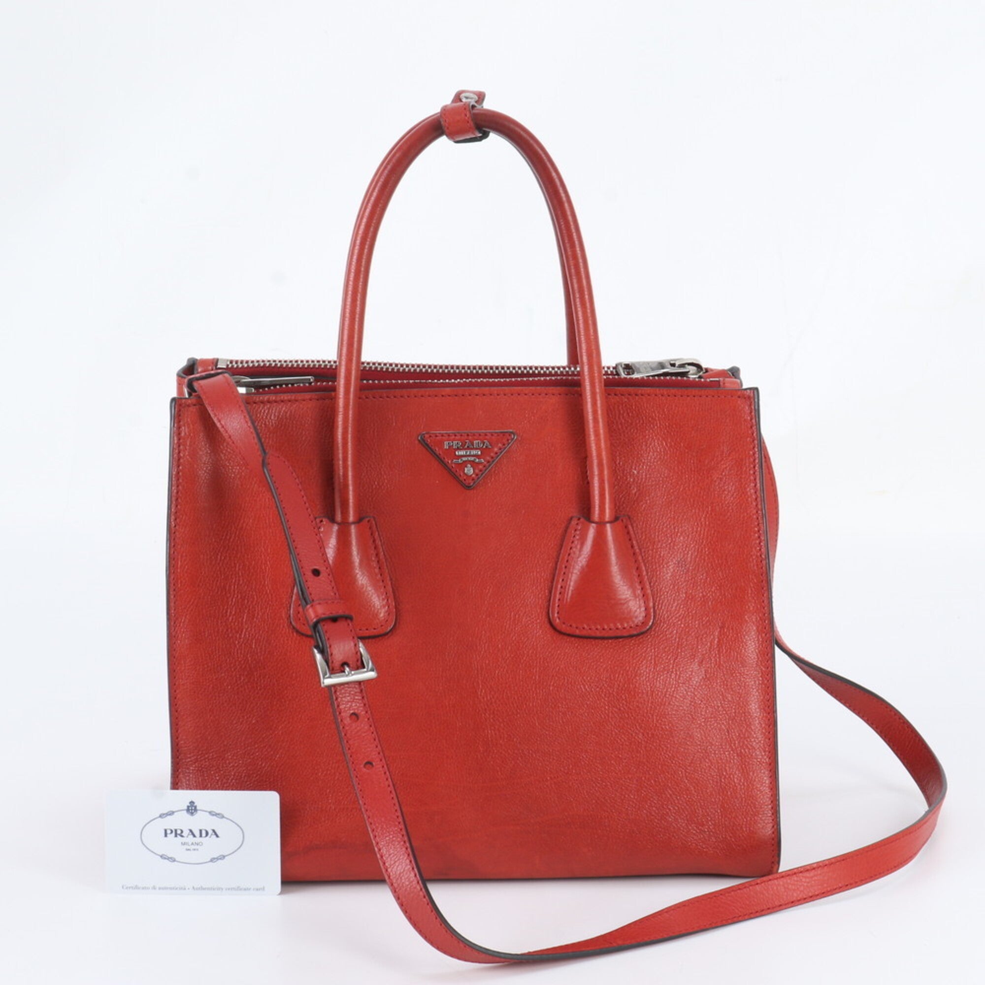 Prada Red Color Leather Shoulder Bag (Pre-Owned)
