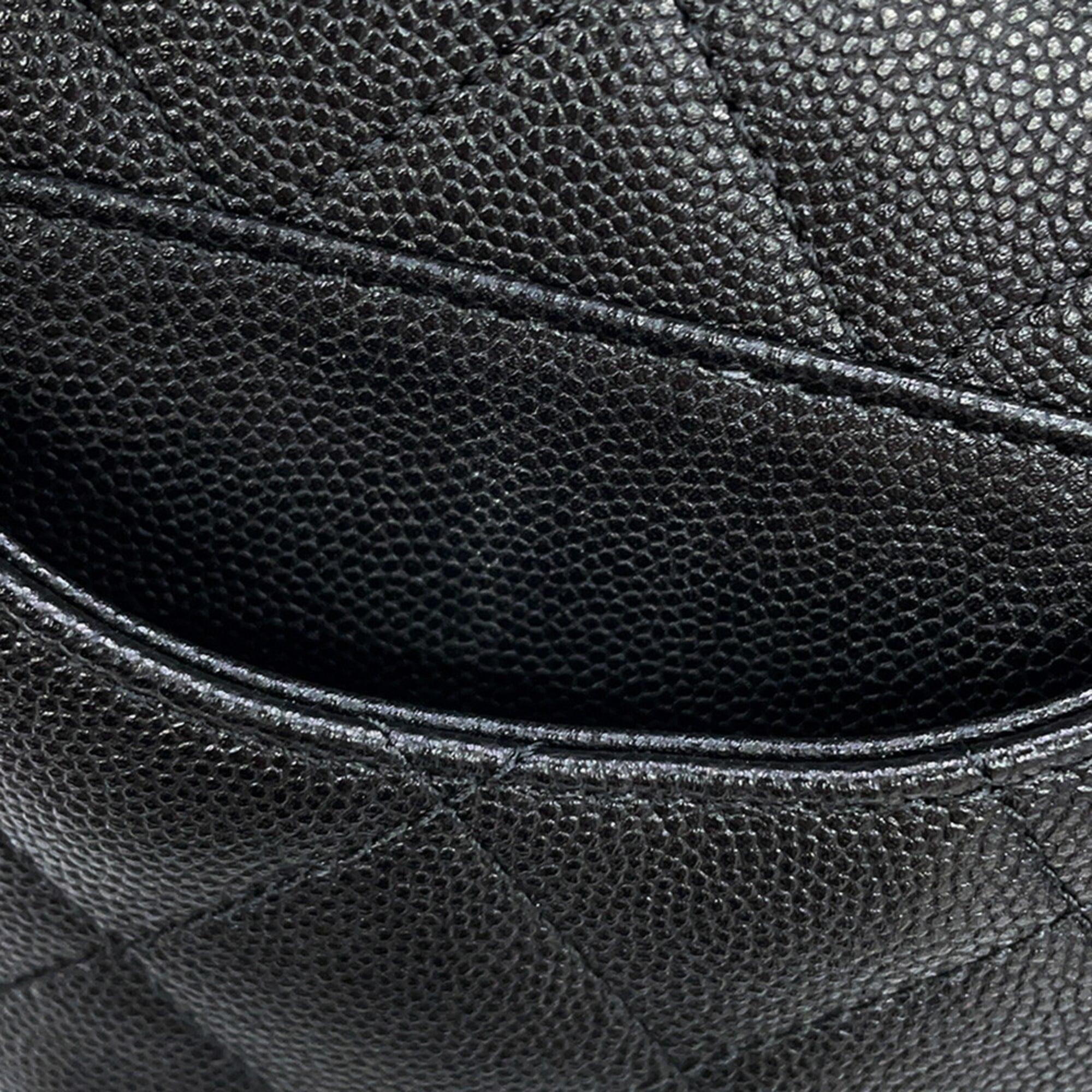 Chanel Black Grained Calfskin Shoulder Bag (Pre-Owned)