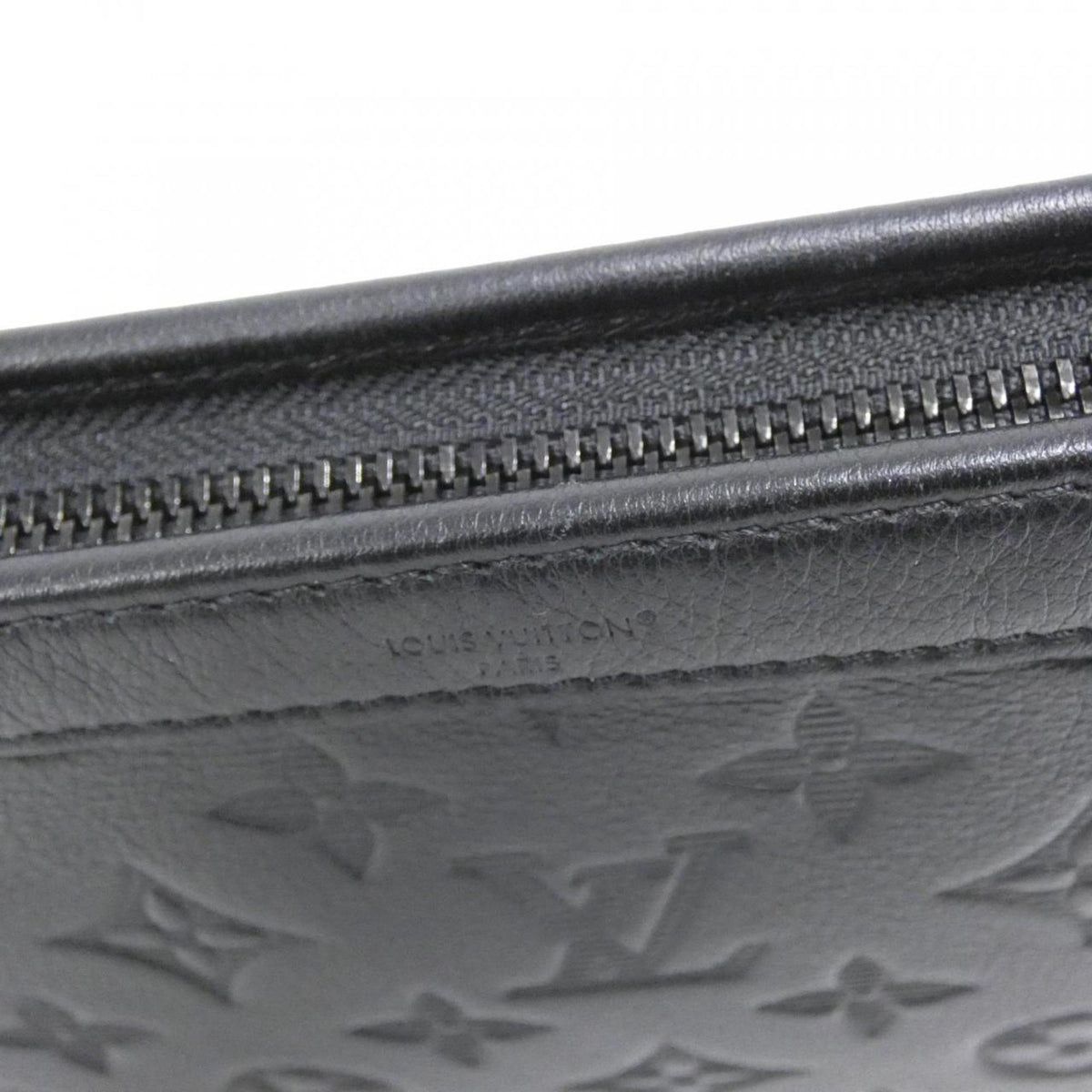 Louis Vuitton Black Leather Pouch Shoulder Bag (Pre-Owned)