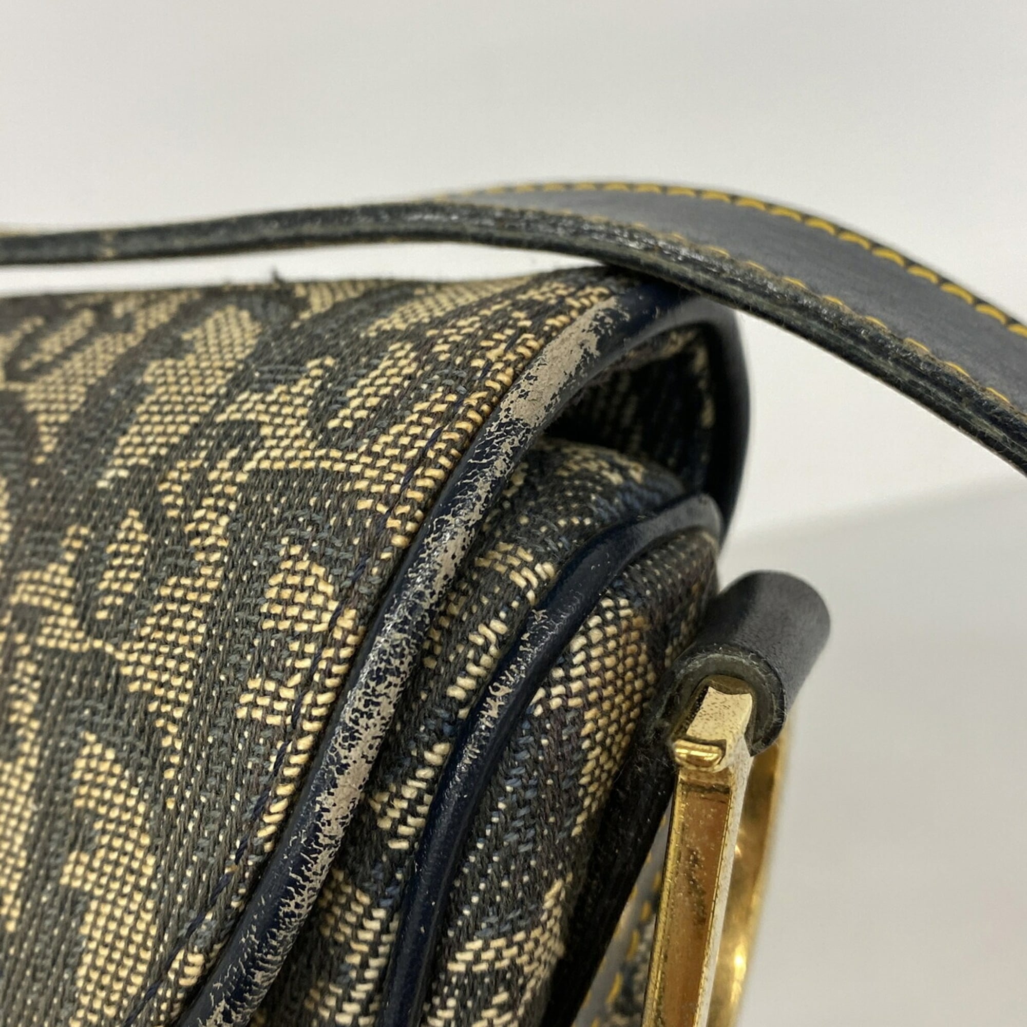 Christian Dior Beige Navy Canvas Handbag (Pre-Owned)