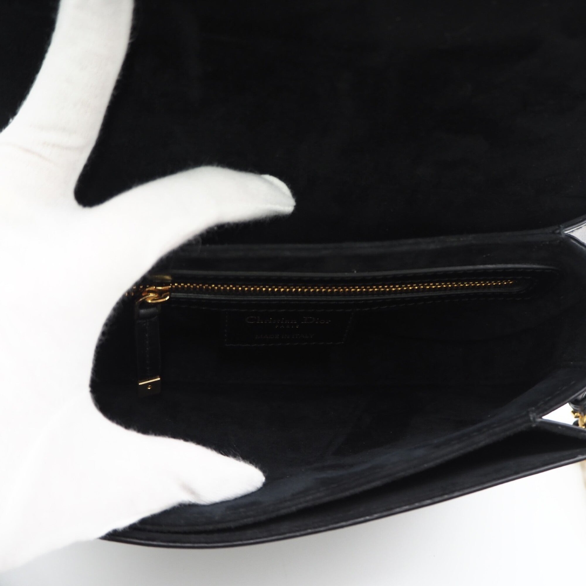 Christian Dior Black Leather Shoulder Bag (Pre-Owned)