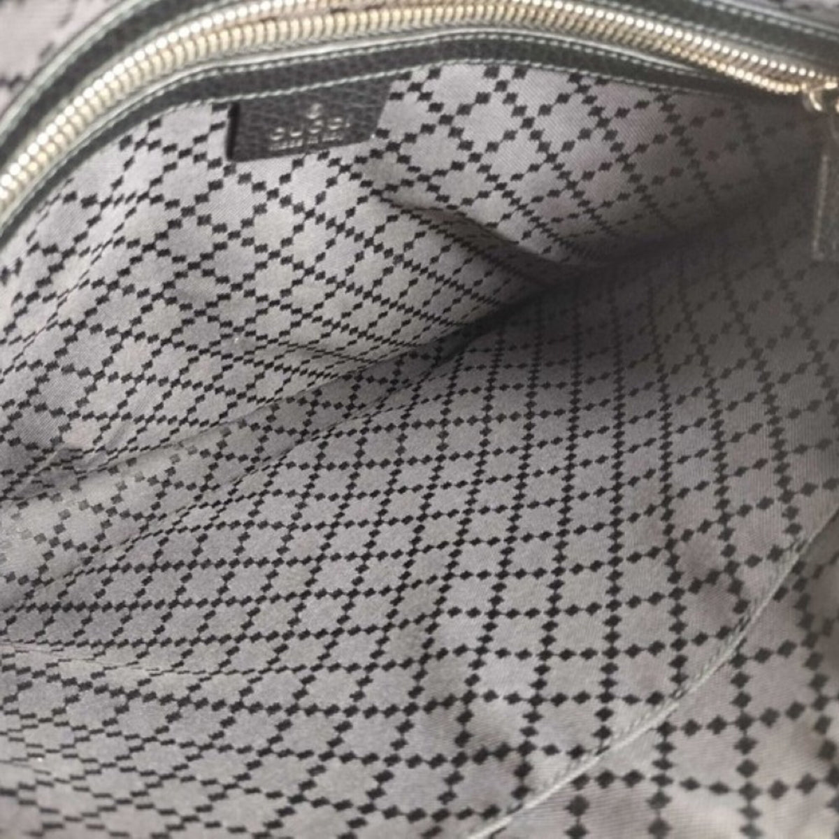 Gucci Black Leather Clutch Bag (Pre-Owned)
