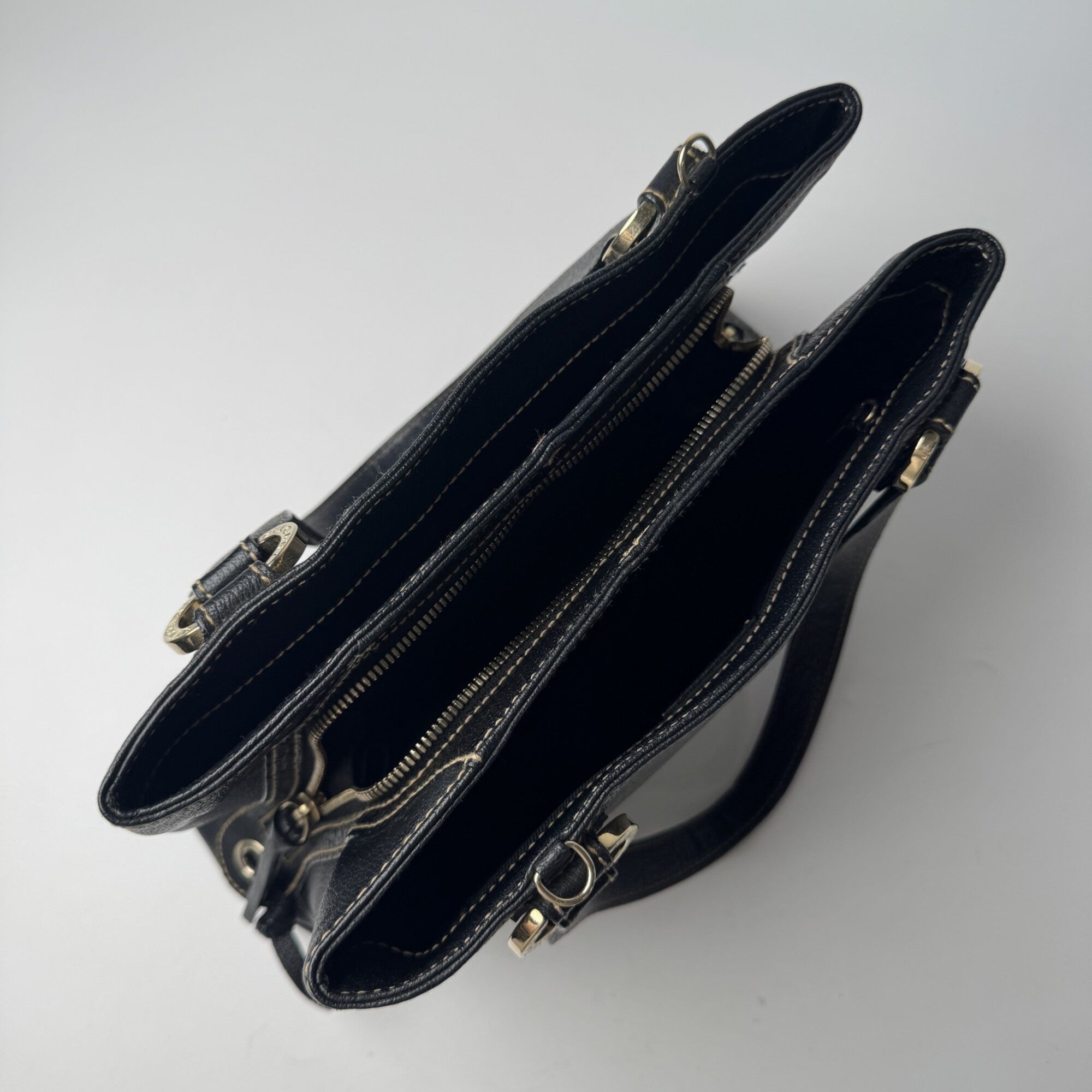 Bvlgari Black Leather Handbag (Pre-Owned)
