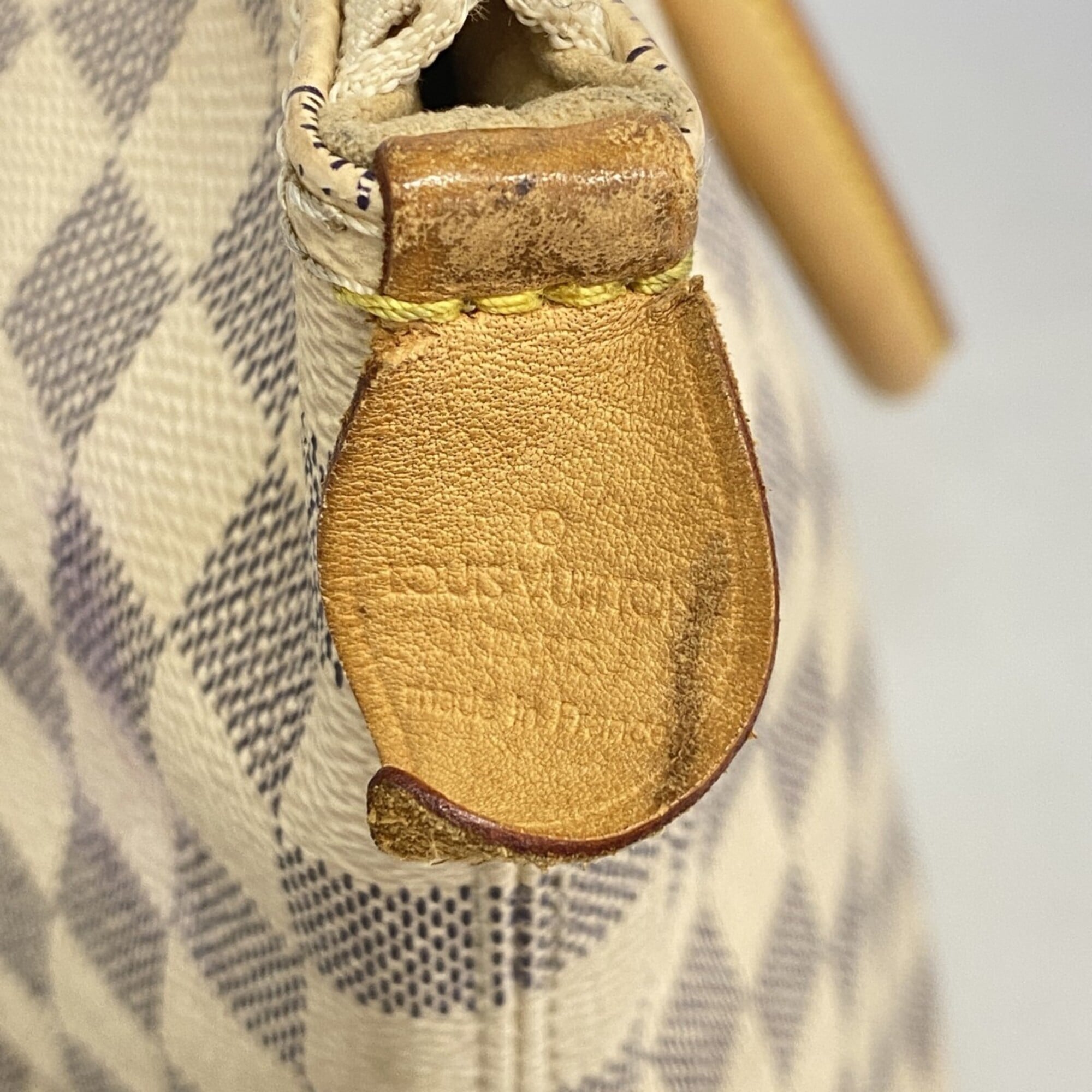 Louis Vuitton White Tote Bag (Pre-Owned)