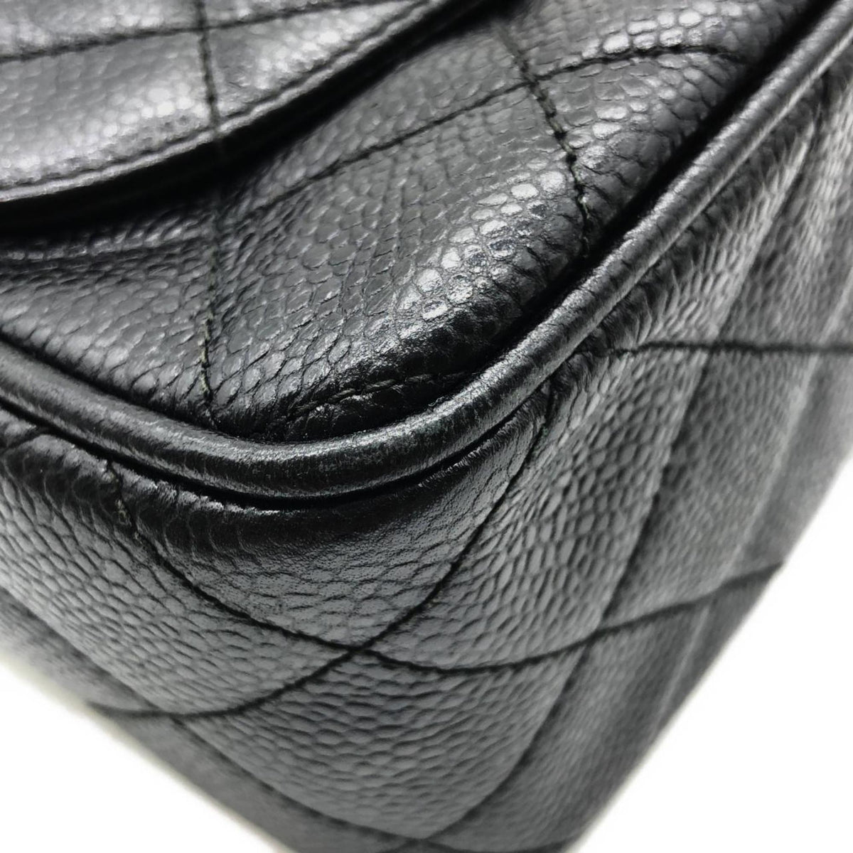 Chanel Black Grained Calfskin Shoulder Bag (Pre-Owned)