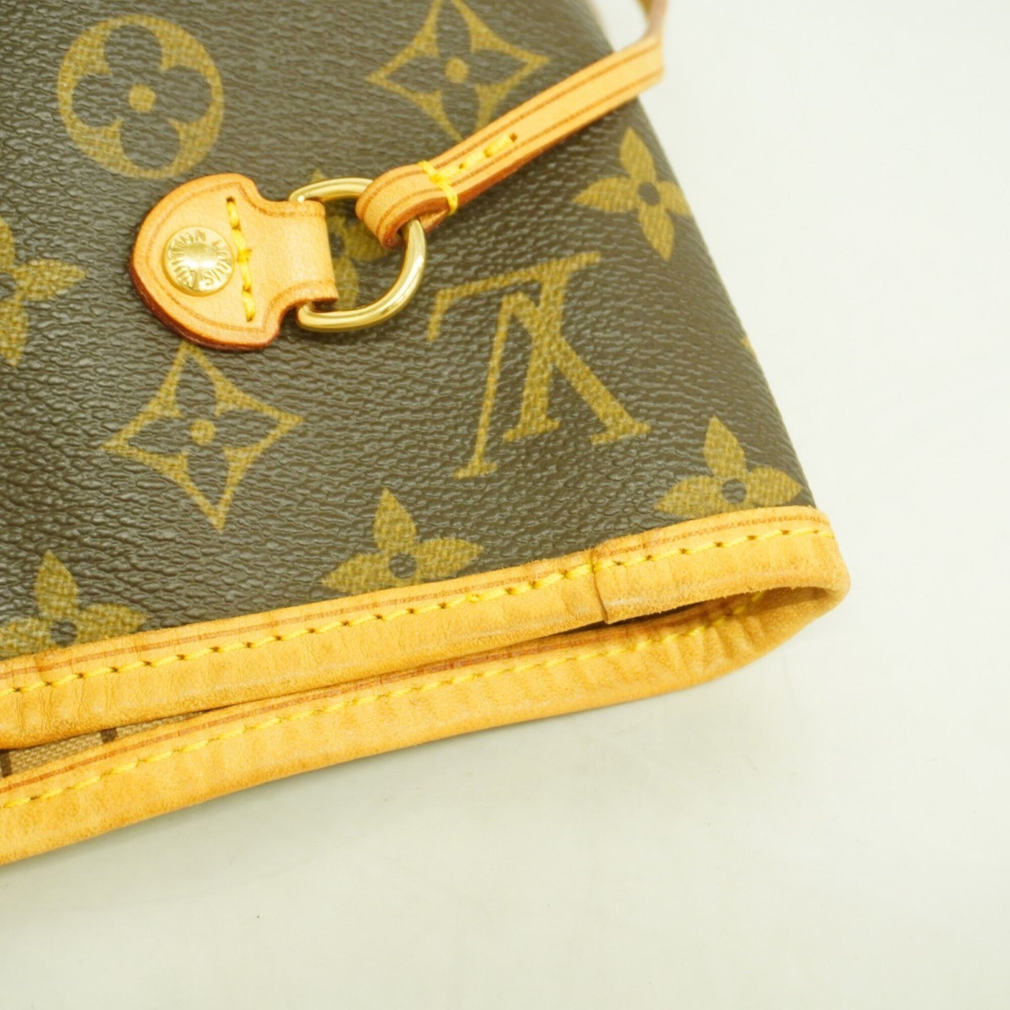 Louis Vuitton Brown Tote Bag (Pre-Owned)