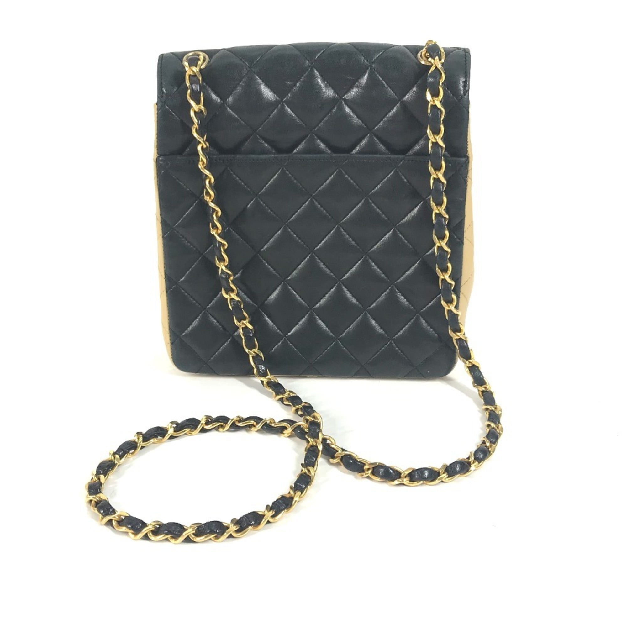 Chanel Beige Black Leather Shoulder Bag (Pre-Owned)