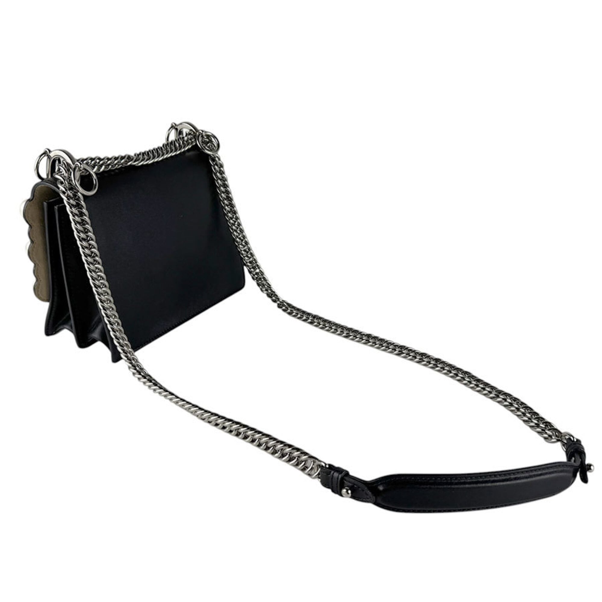 Fendi Black Leather Shoulder Bag (Pre-Owned)