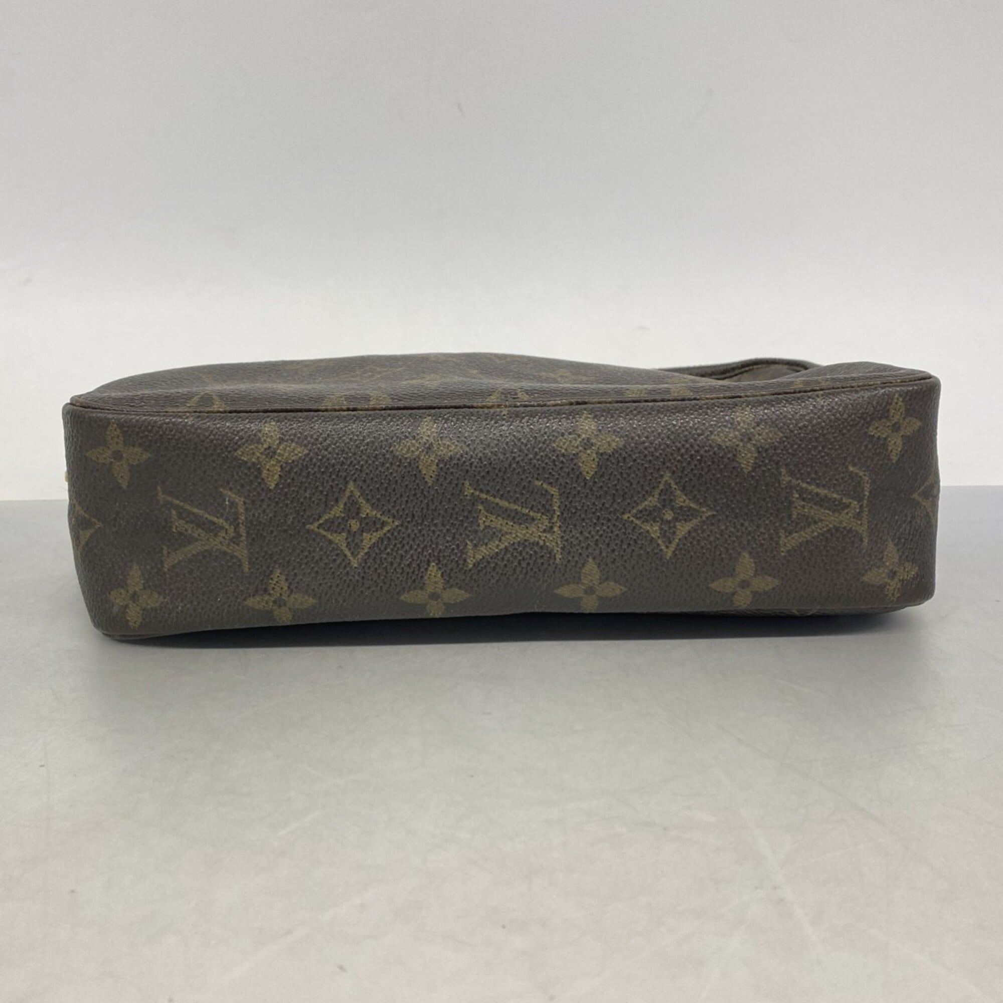 Louis Vuitton Brown Pouch (Pre-Owned)