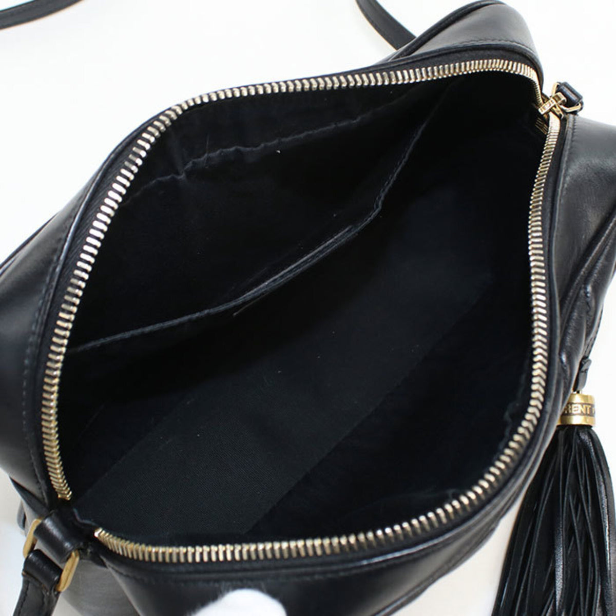 Saint Laurent Black Leather Shoulder Bag (Pre-Owned)