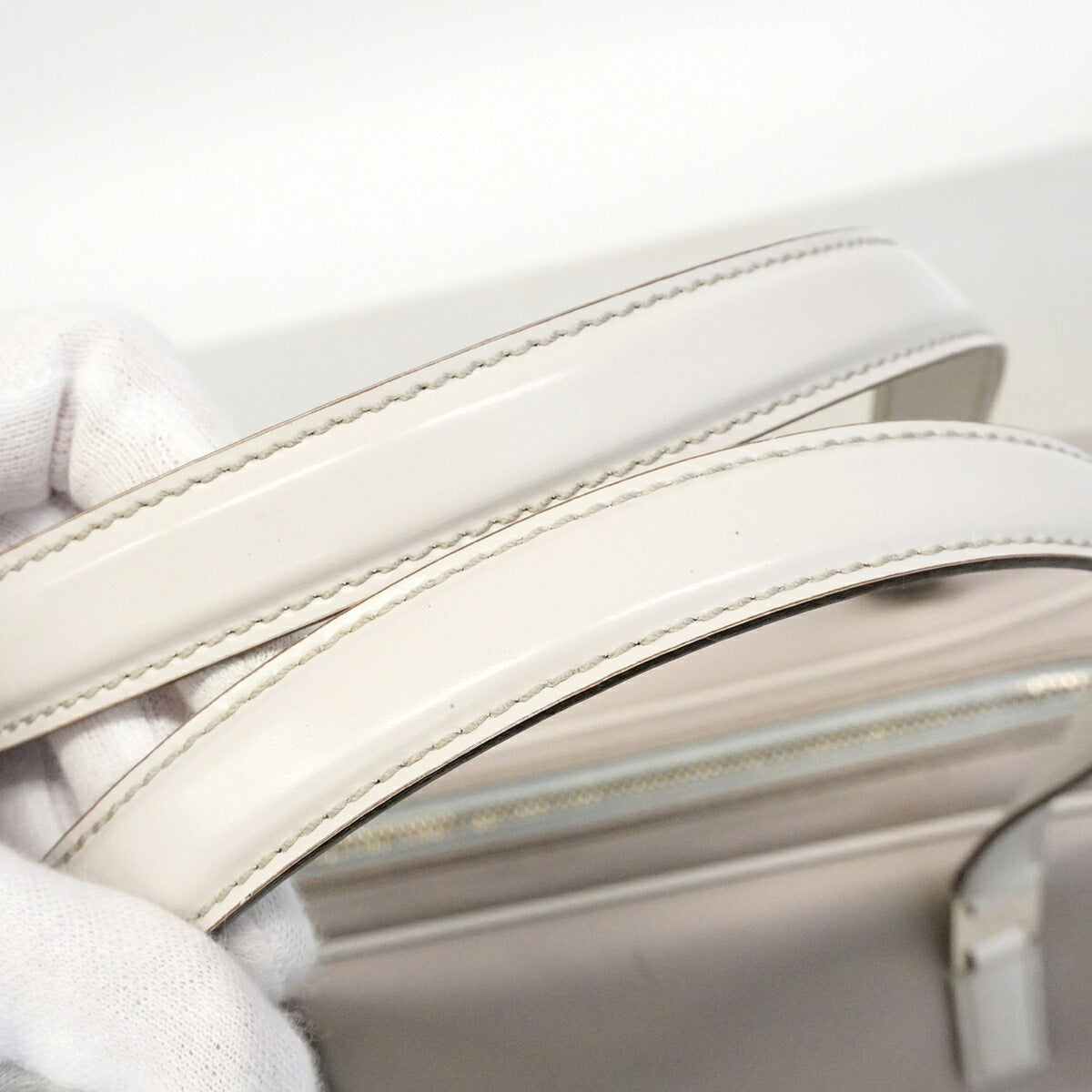 Salvatore Ferragamo Gray Nylon Handbag (Pre-Owned)