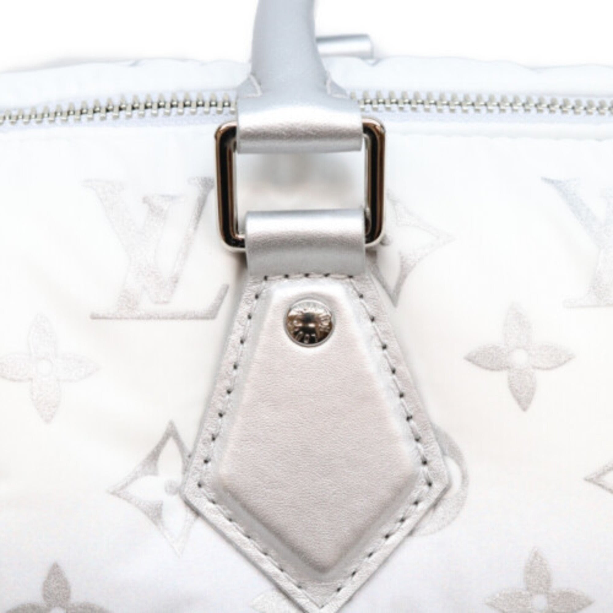 Louis Vuitton Silver Nylon Shoulder Bag (Pre-Owned)