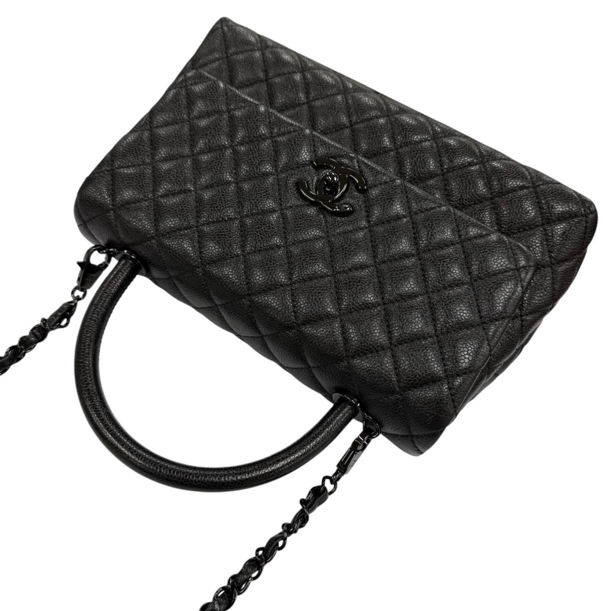 Chanel Black Grained Calfskin Handbag Shoulder Bag (Pre-Owned)