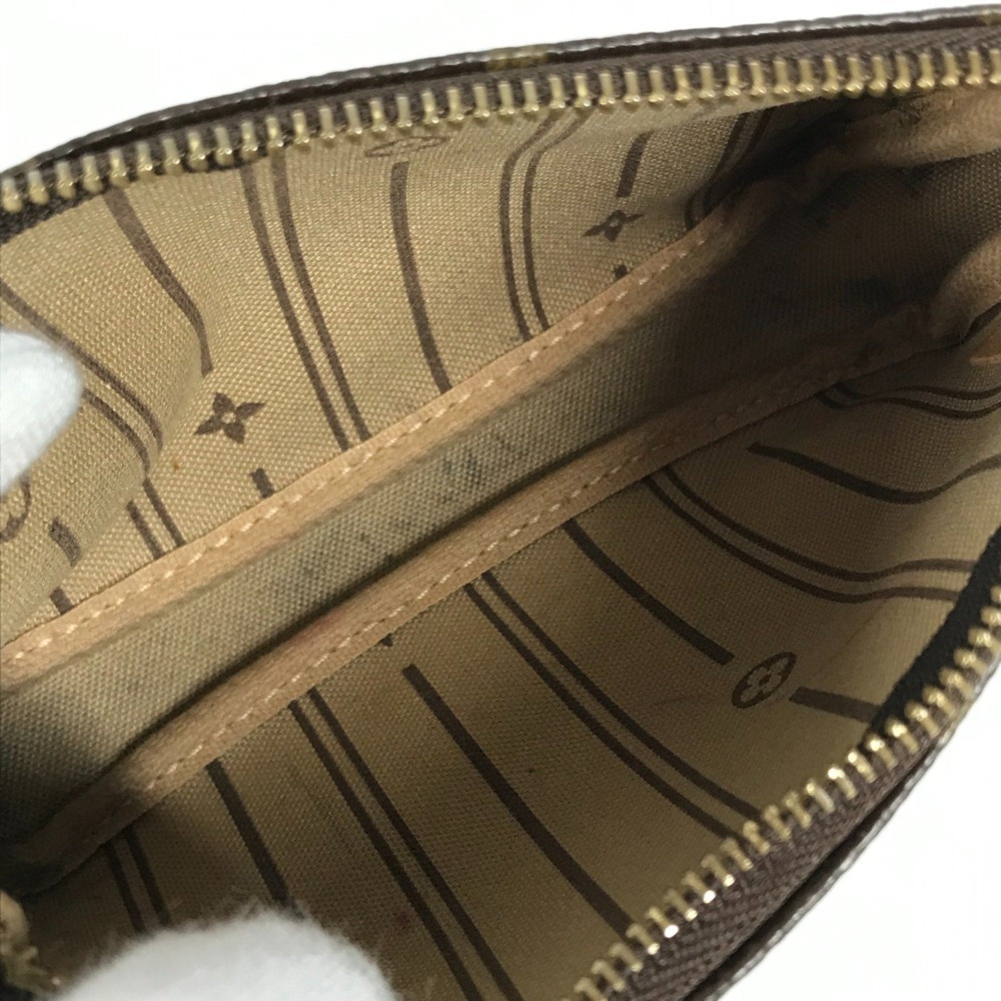 Louis Vuitton Brown Canvas Handbag Pochette (Pre-Owned)