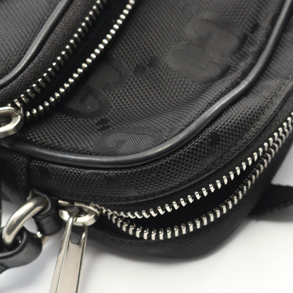 Gucci Black Leather Nylon Canvas Shoulder Bag (Pre-Owned)