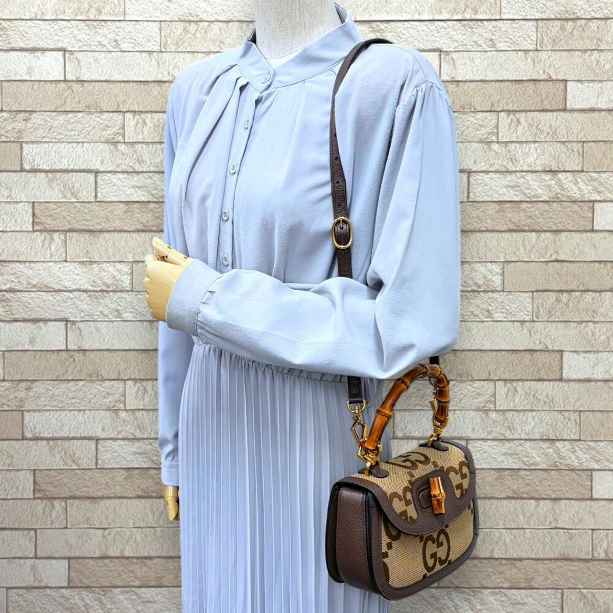 Gucci Brown Leather Gg Canvas Handbag Shoulder Bag (Pre-Owned)