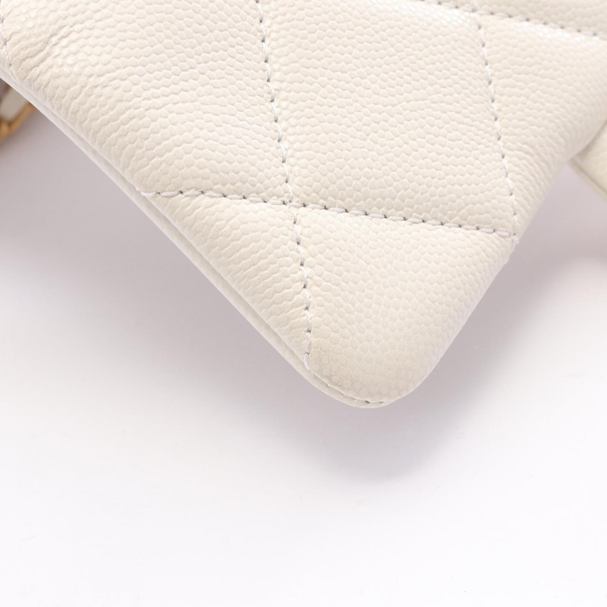 Chanel White Grained Calfskin Handbag Shoulder Bag (Pre-Owned)