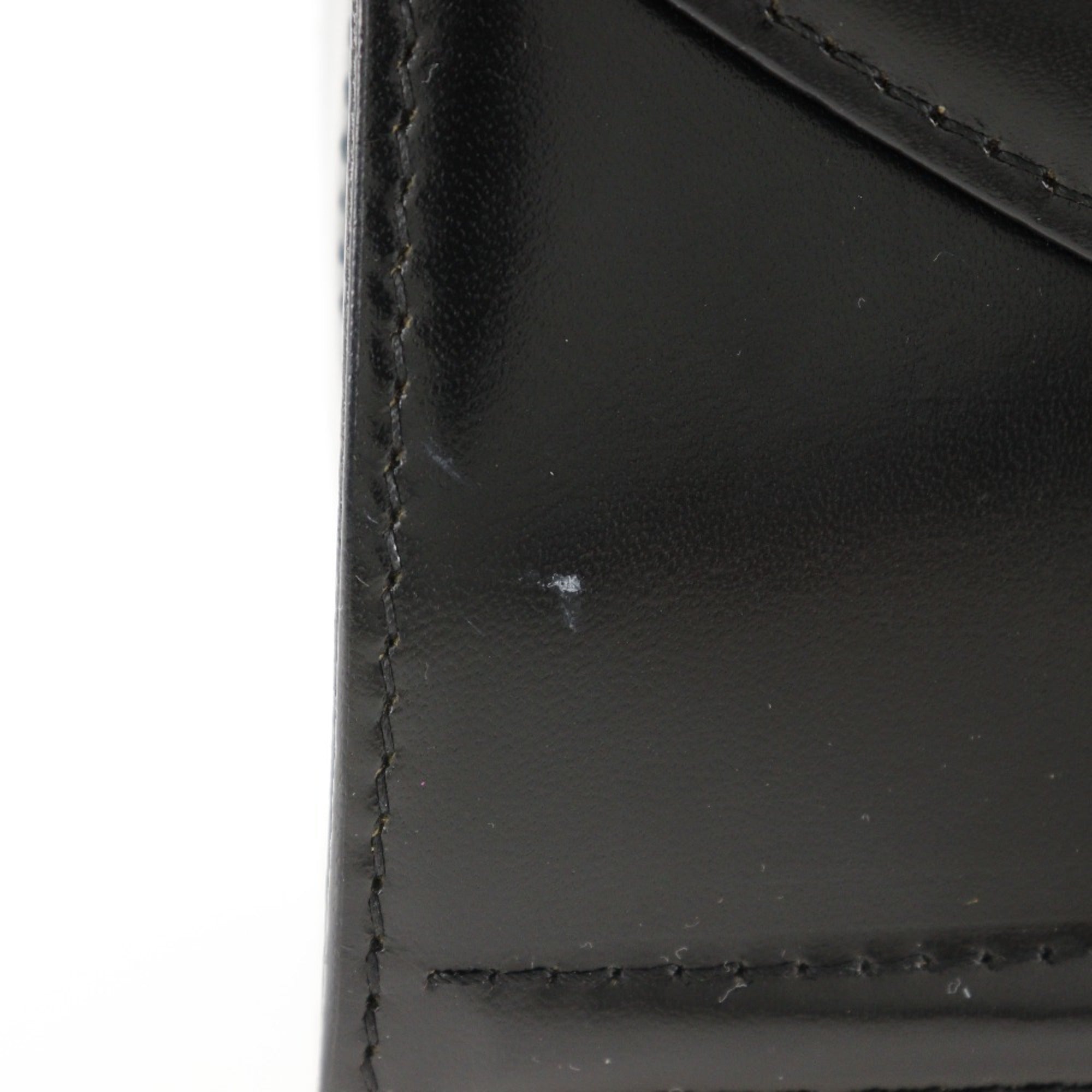 Bally Black Leather Handbag (Pre-Owned)