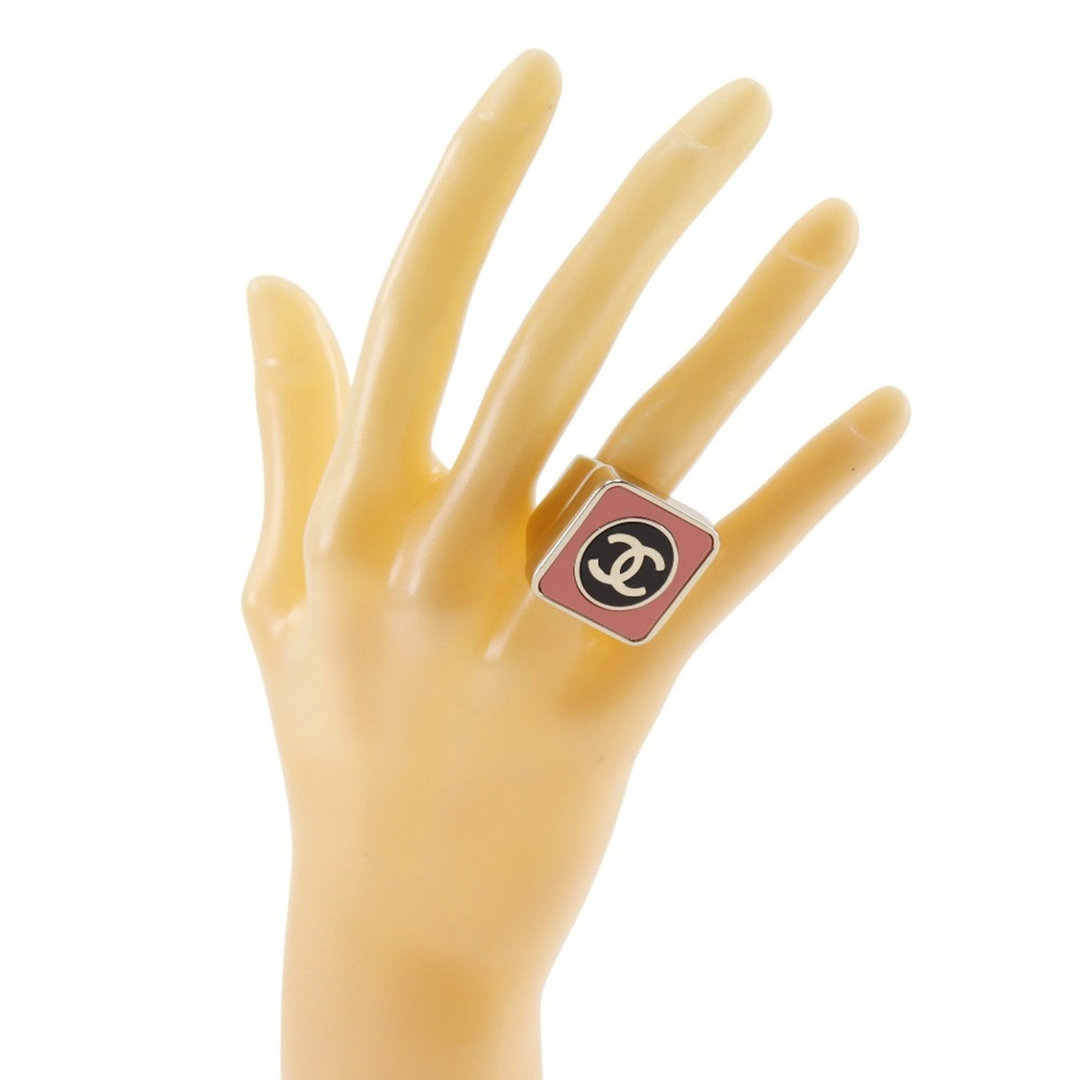 Chanel Silver Metal Band Ring (Pre-Owned)