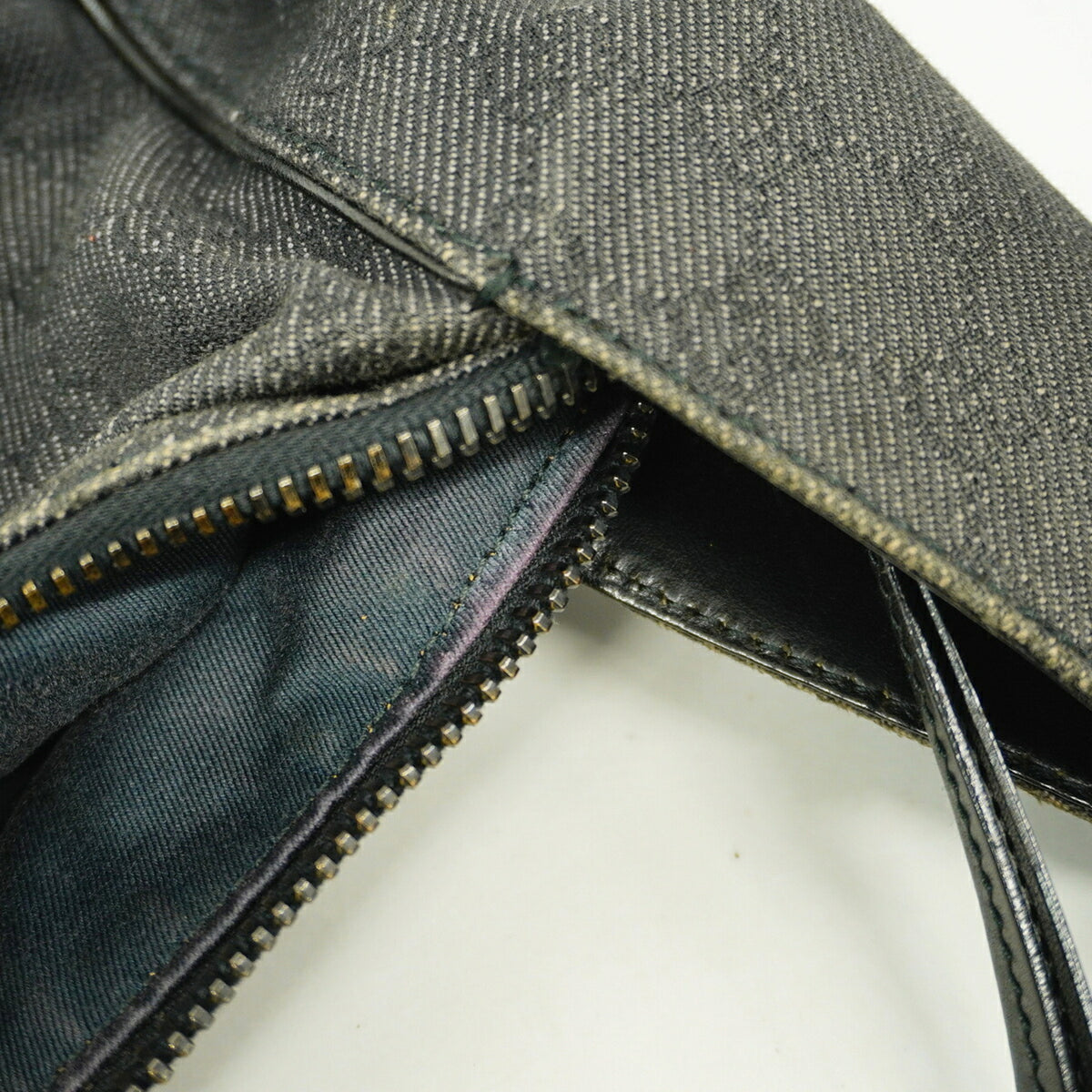 Gucci Black Denim Shoulder Bag (Pre-Owned)