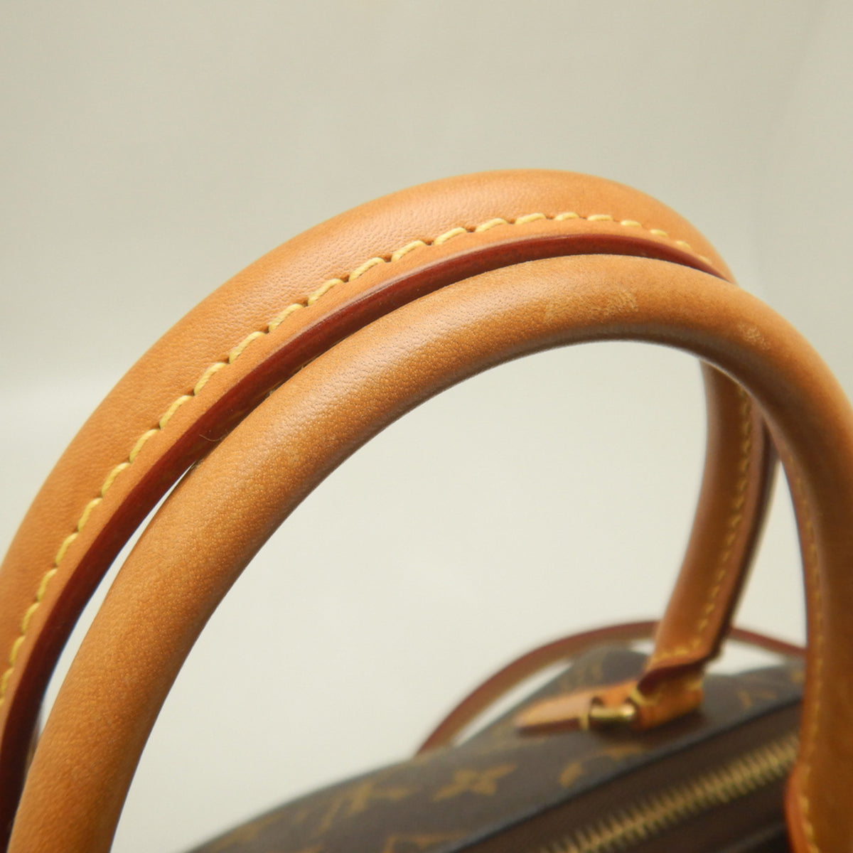 Louis Vuitton Brown Monogram Monogram Canvas Handbag (Pre-Owned)