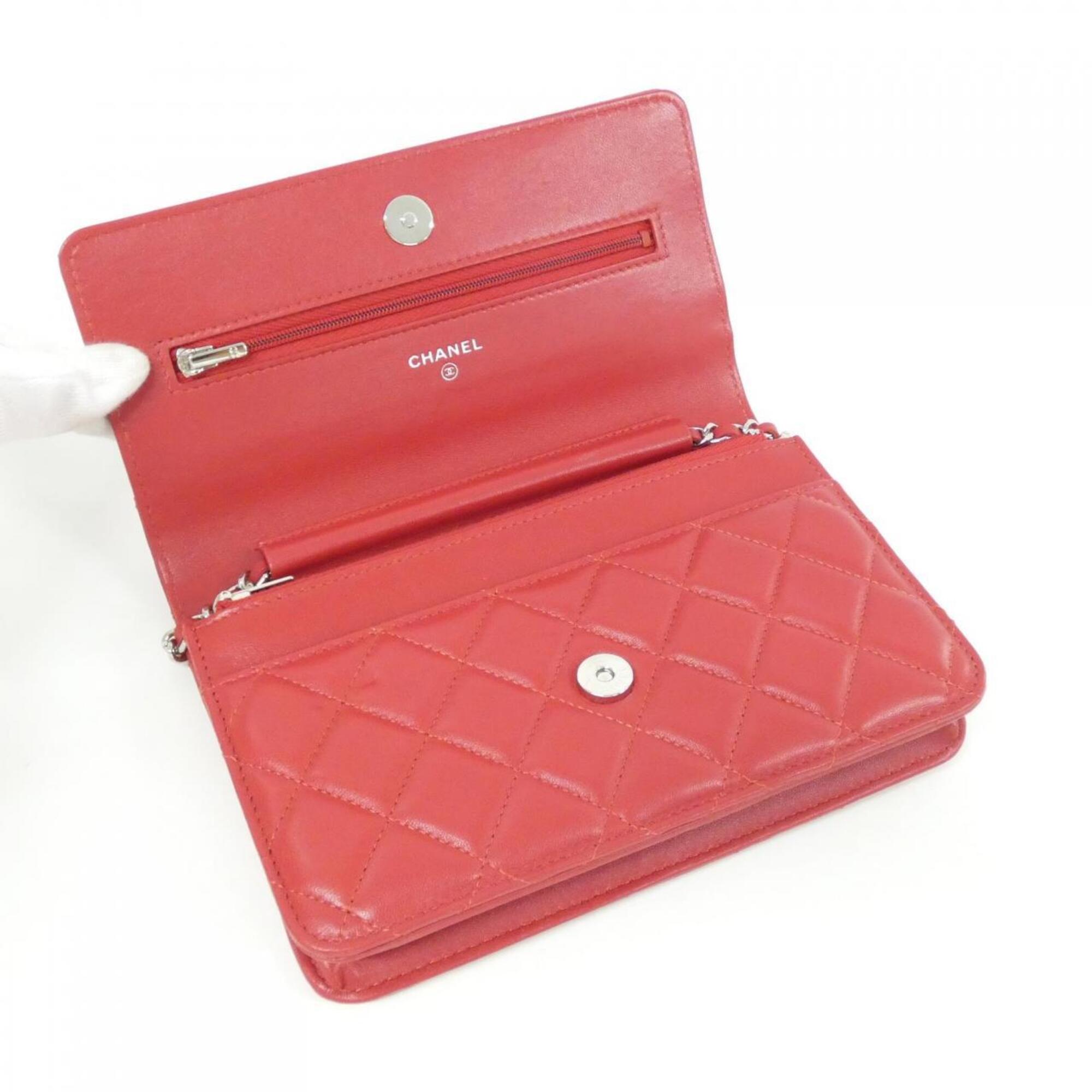 Chanel Red Color Leather Chain/Shoulder Wallet (Pre-Owned)